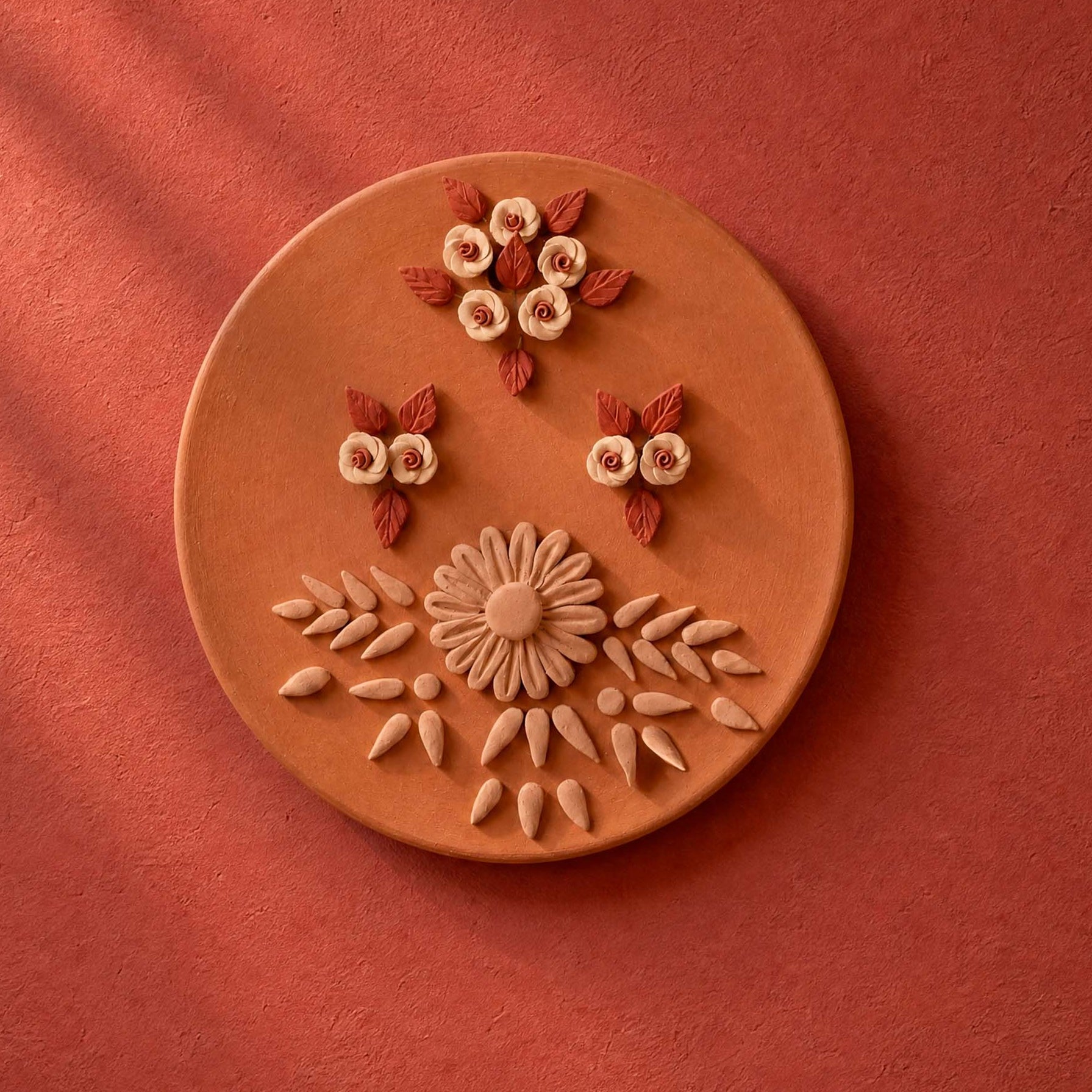 Florecitas Barro Pigmentado Clay Wall Art