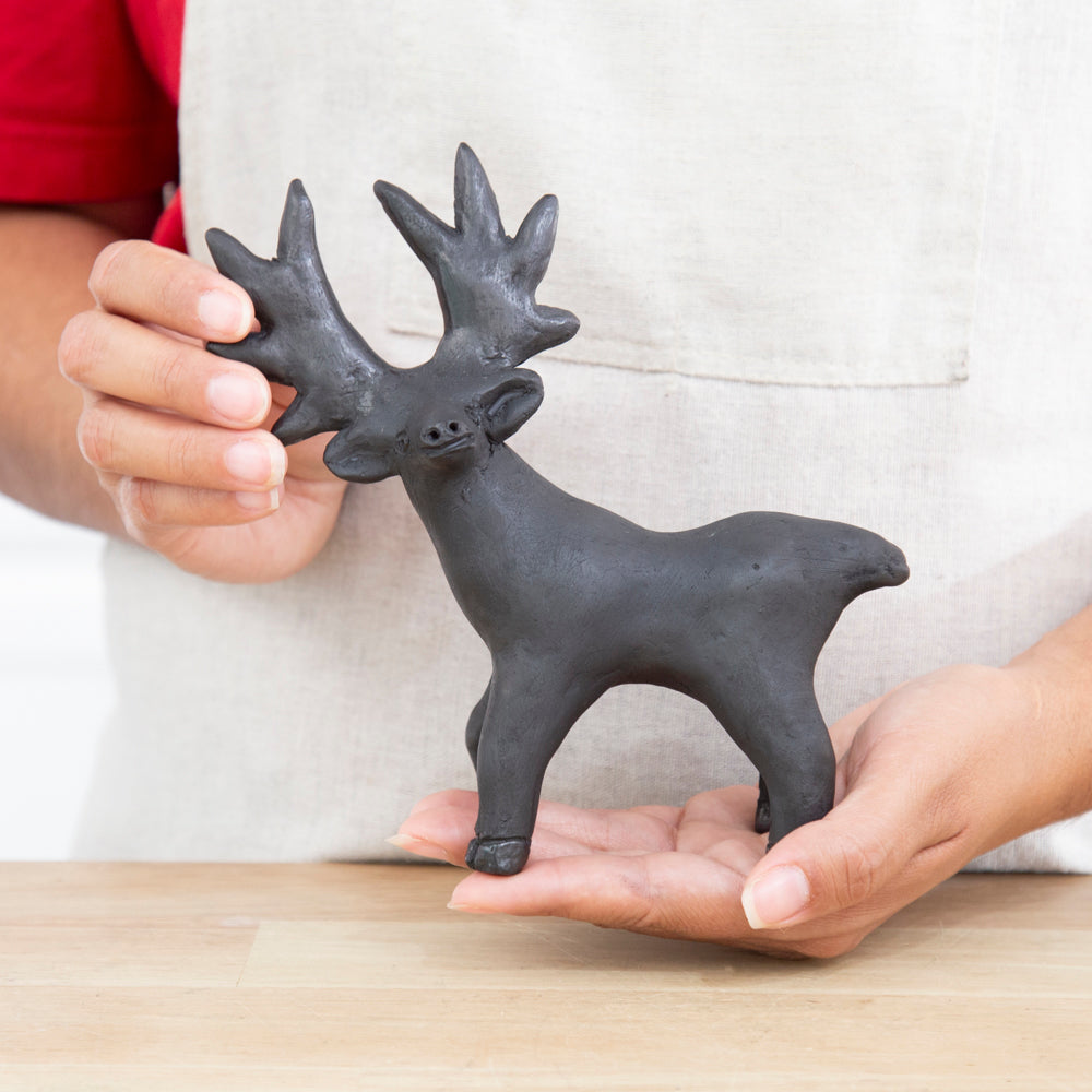 Barro Negro Venado Decorative Sculpture