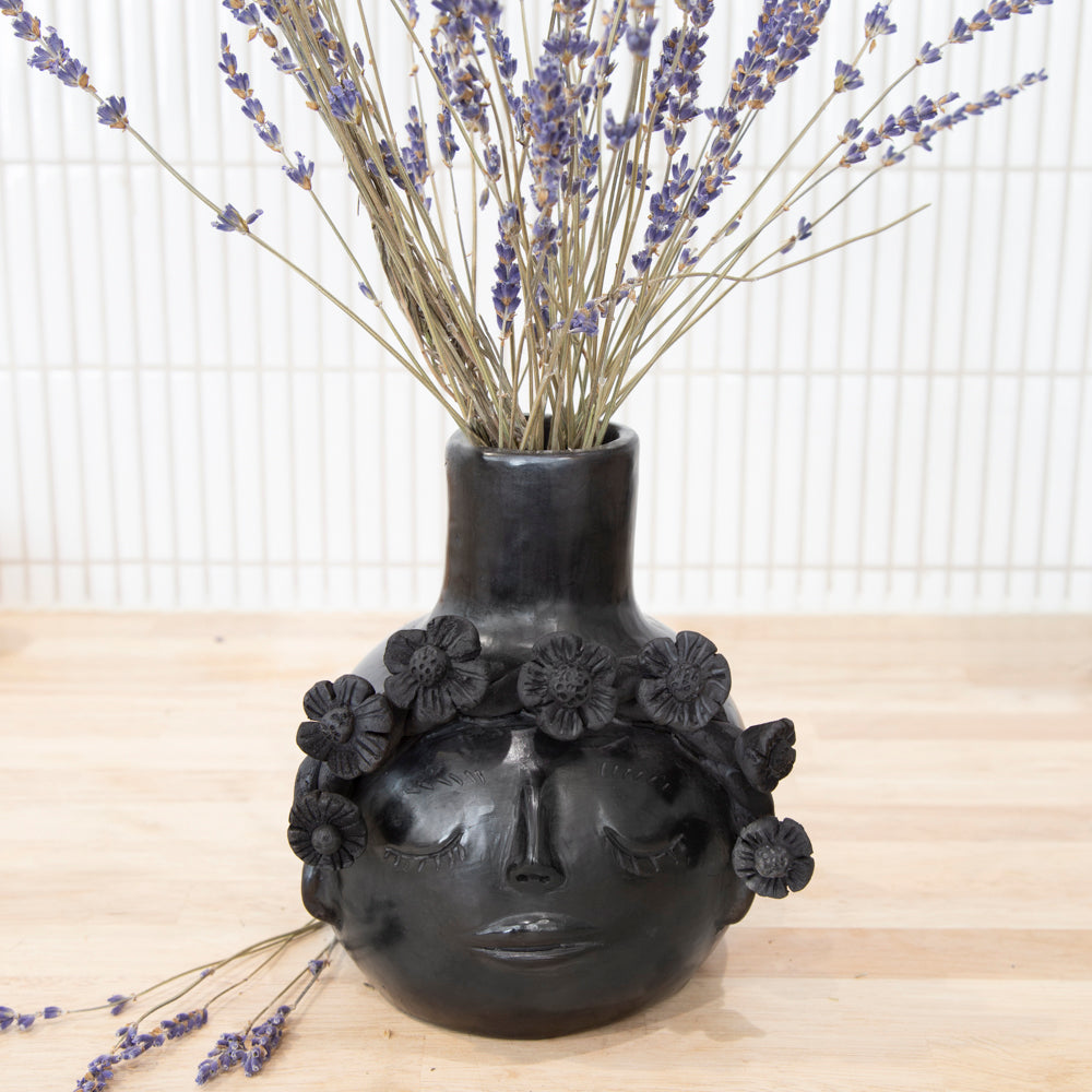 Barro Negro Reina Candle Holder
