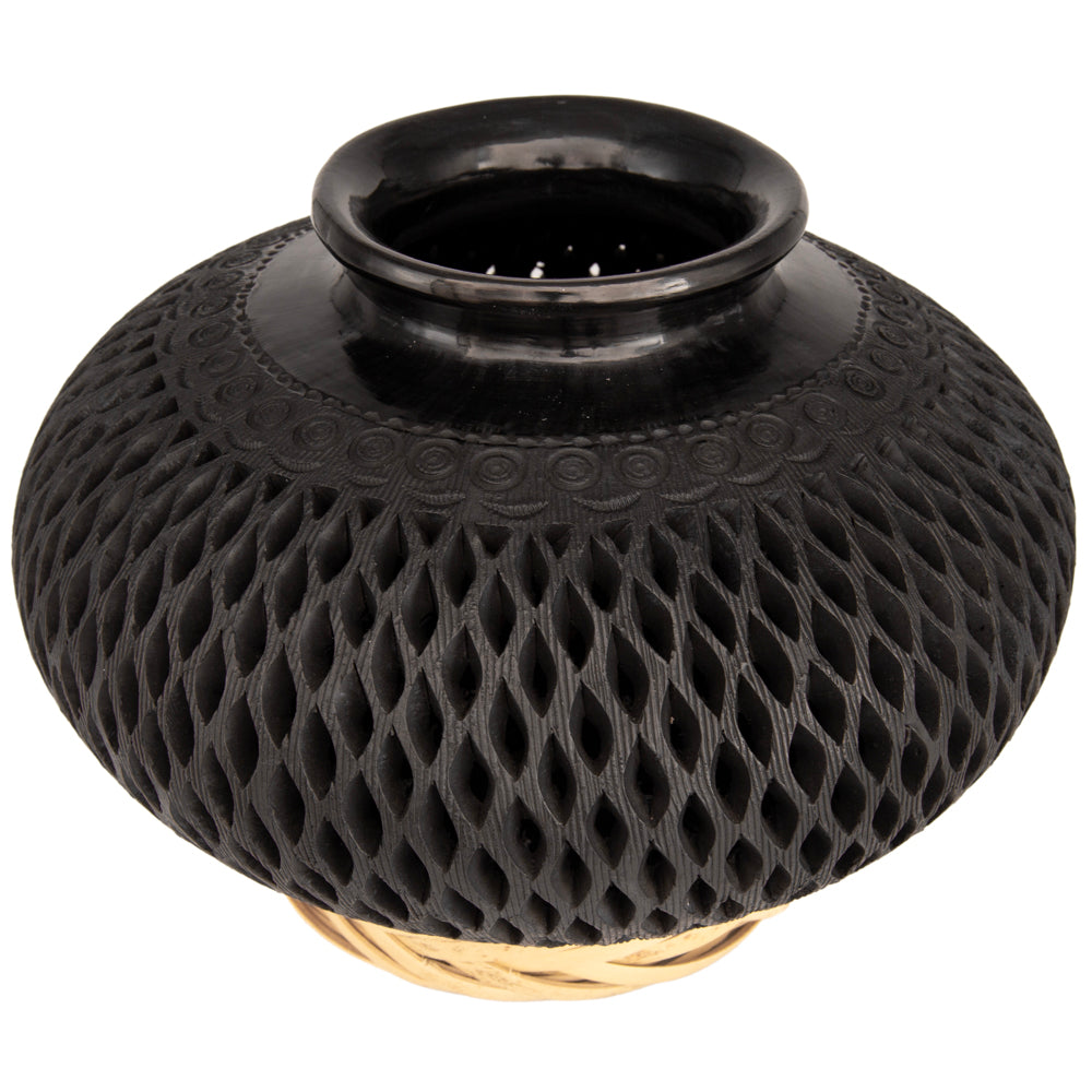 Barro Negro Traditional Wide Carved Vase