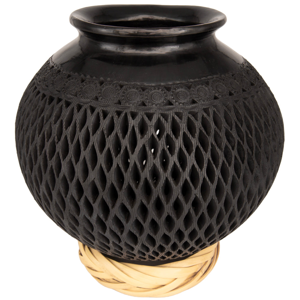 Barro Negro Traditional Lattice Decorative Vase