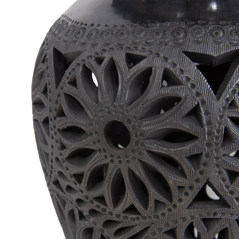 Barro Negro Openwork Vase with Scalloped Rim