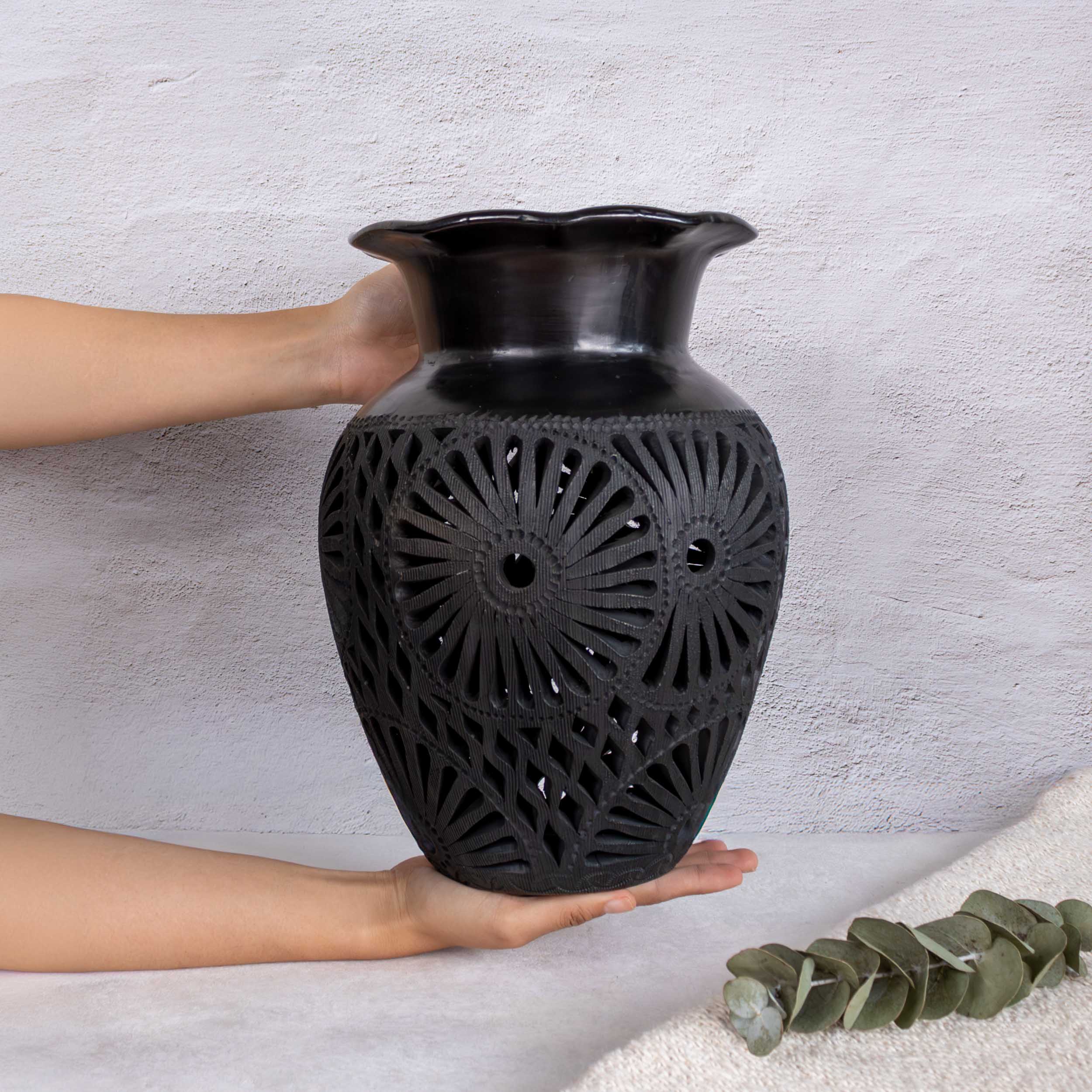 Barro Negro Openwork Vase with Scalloped Rim