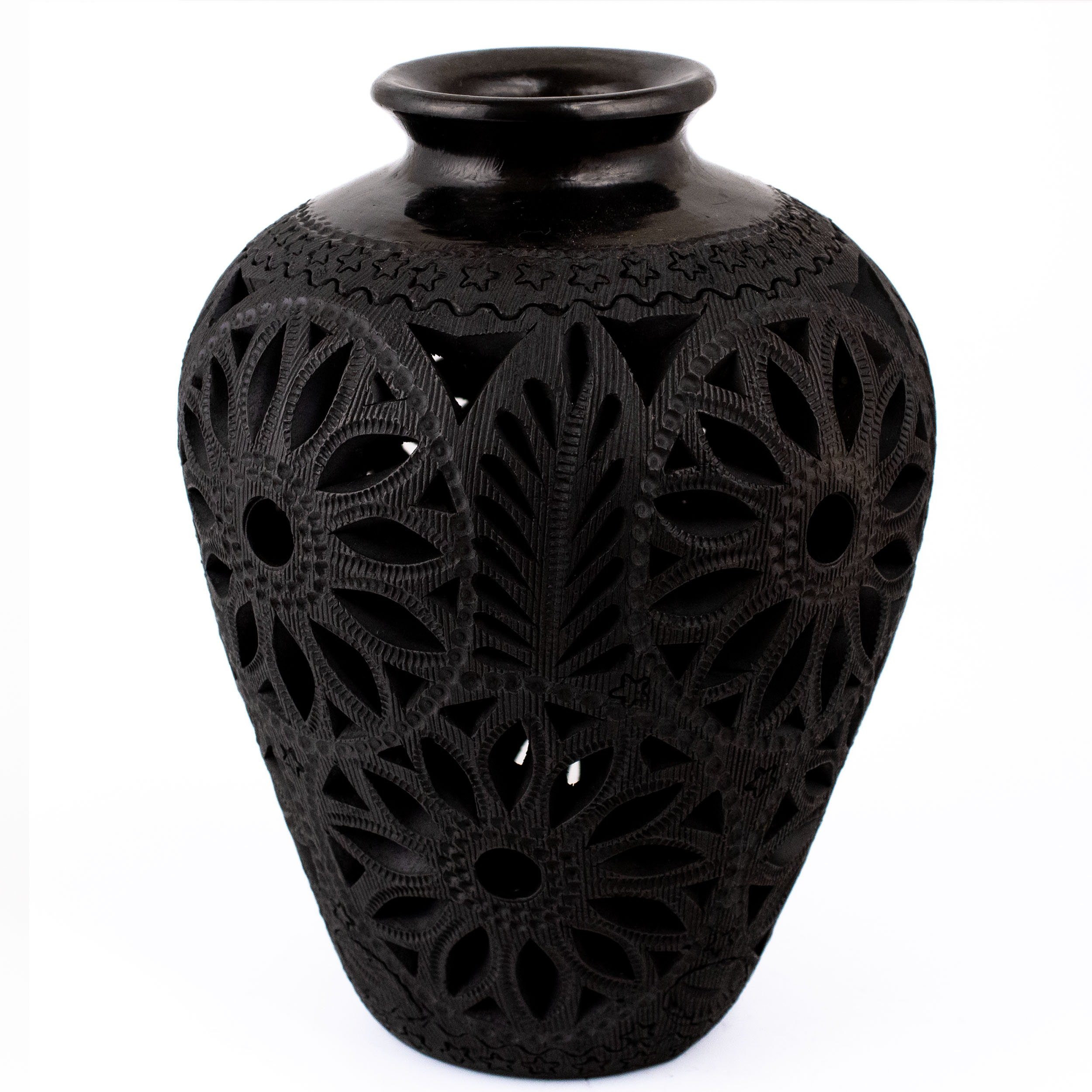 Barro Negro Openwork Solar Vase