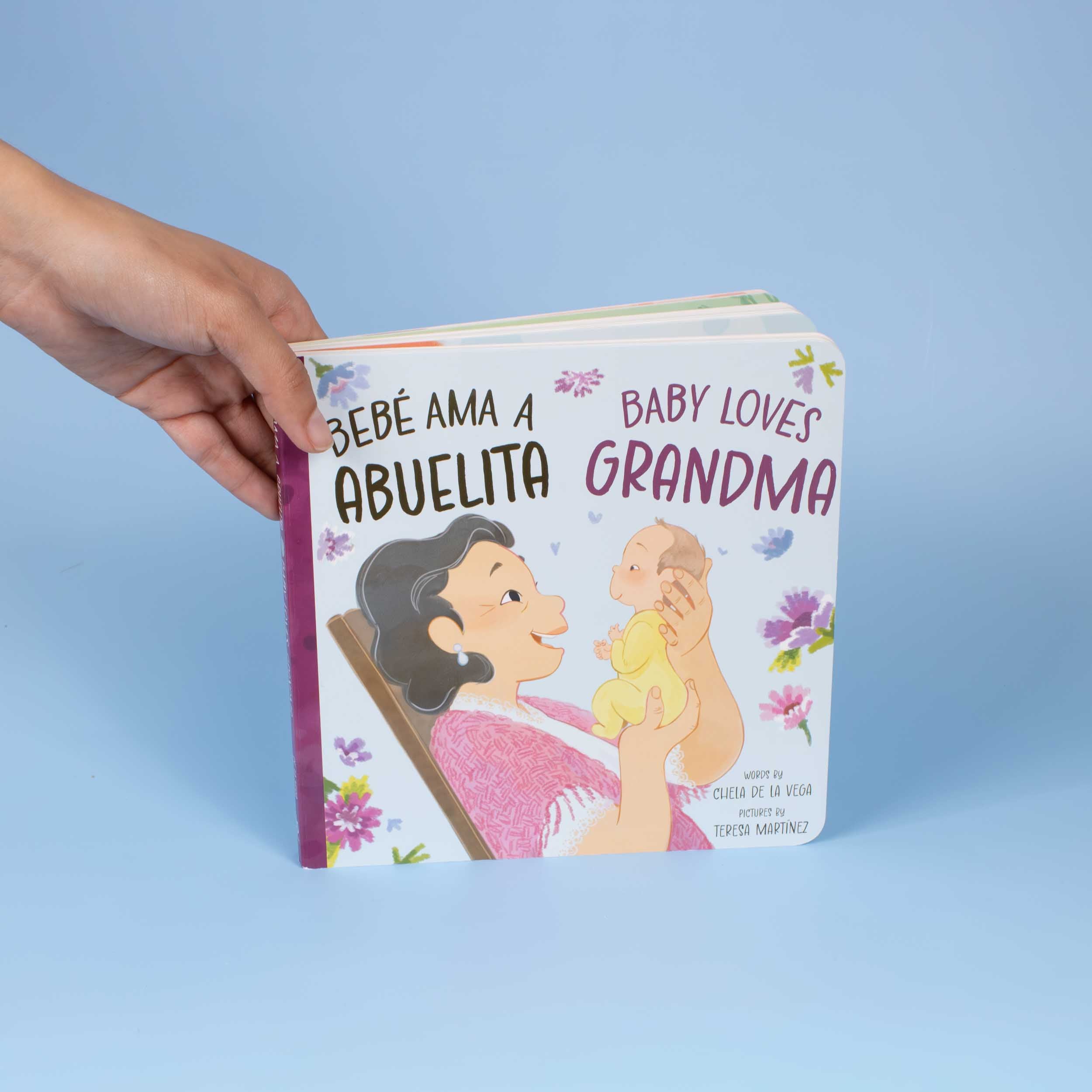 Bebé Ama a Abuelita Bilingual Book