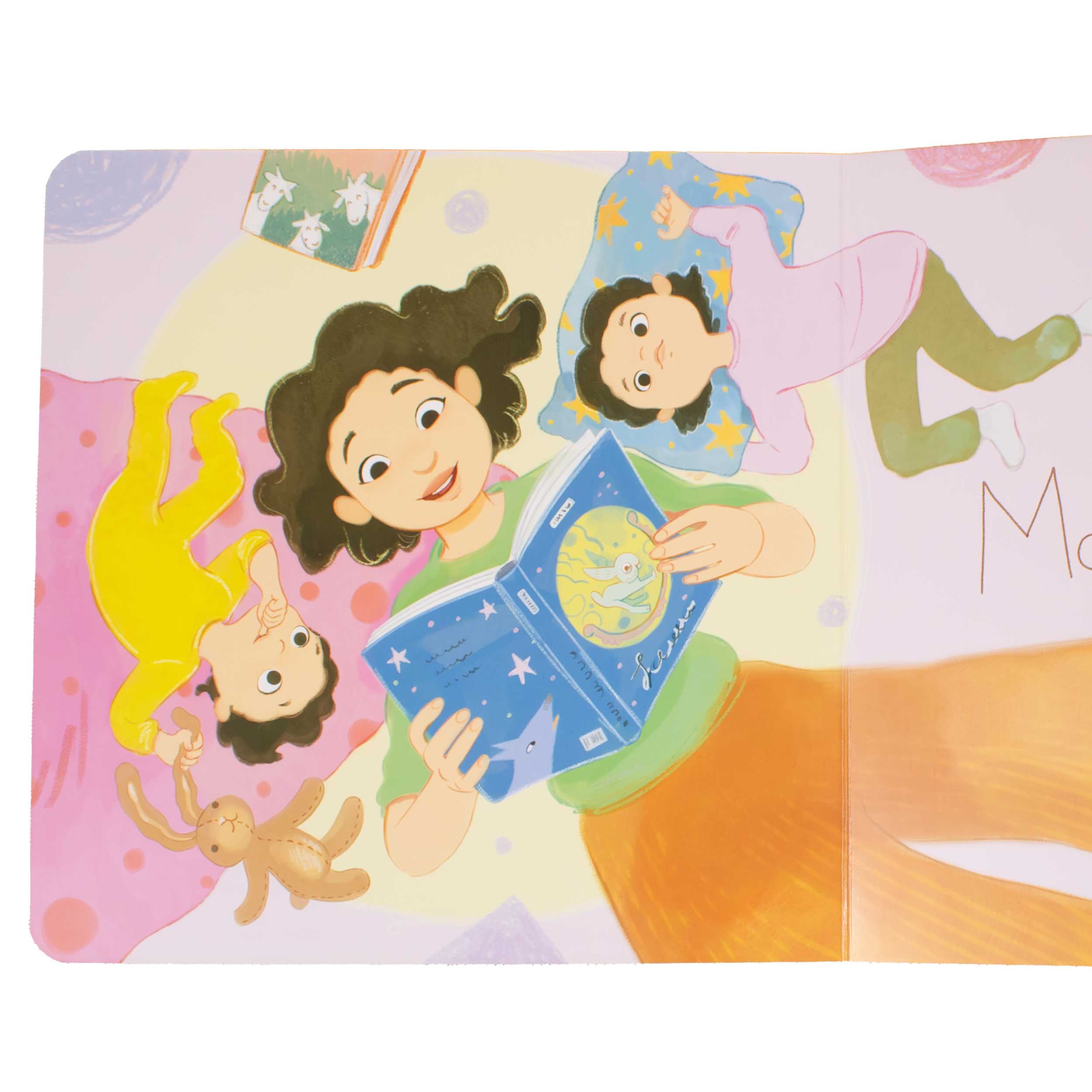 Bebé Ama a Mamá Baby Loves Mom Bilingual Book