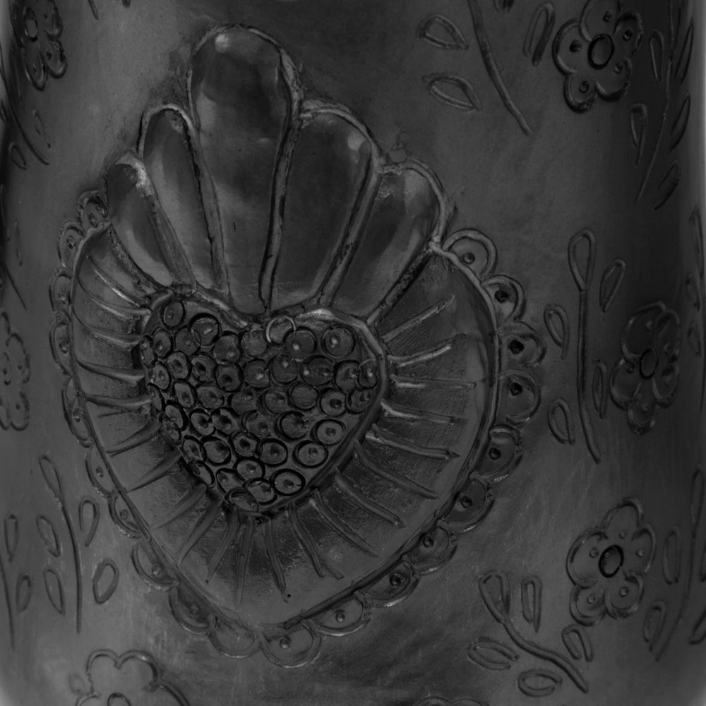 Barro Negro Floral Filigrana Pitcher