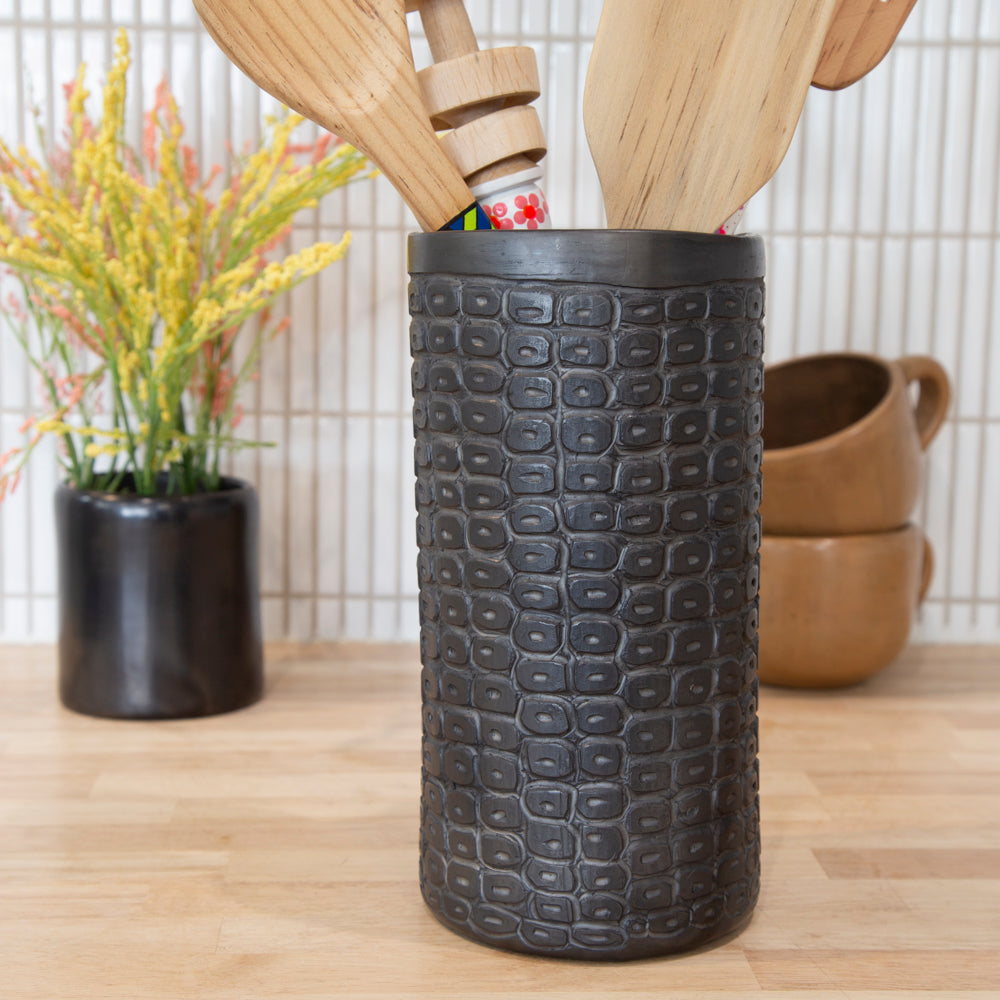 Barro Negro Maíz Corn Cob Vase