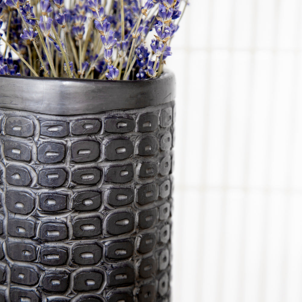 Barro Negro Maíz Corn Cob Vase