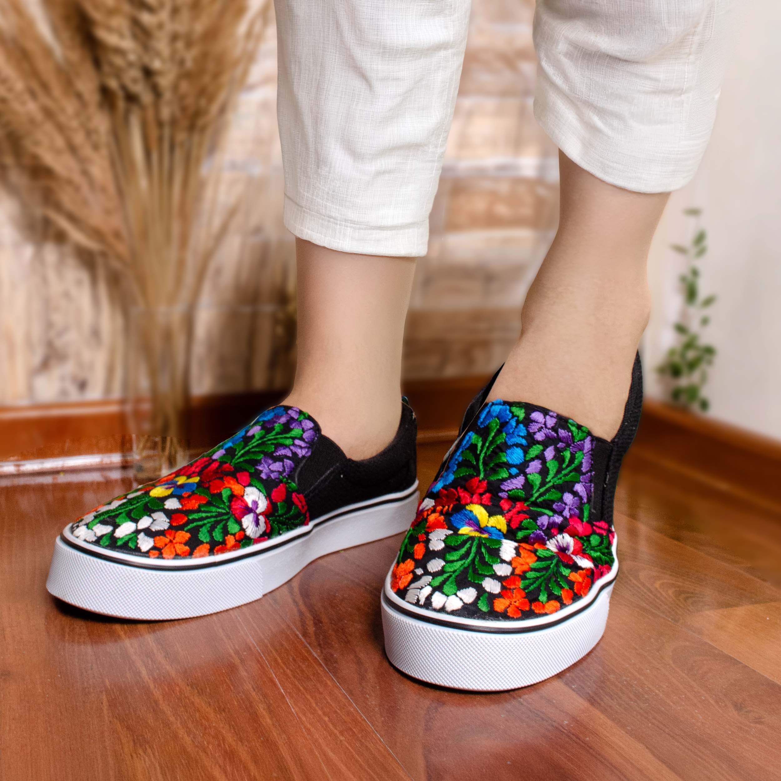 San Antonino Black with Multicolor Floral Embroidery Sneakers