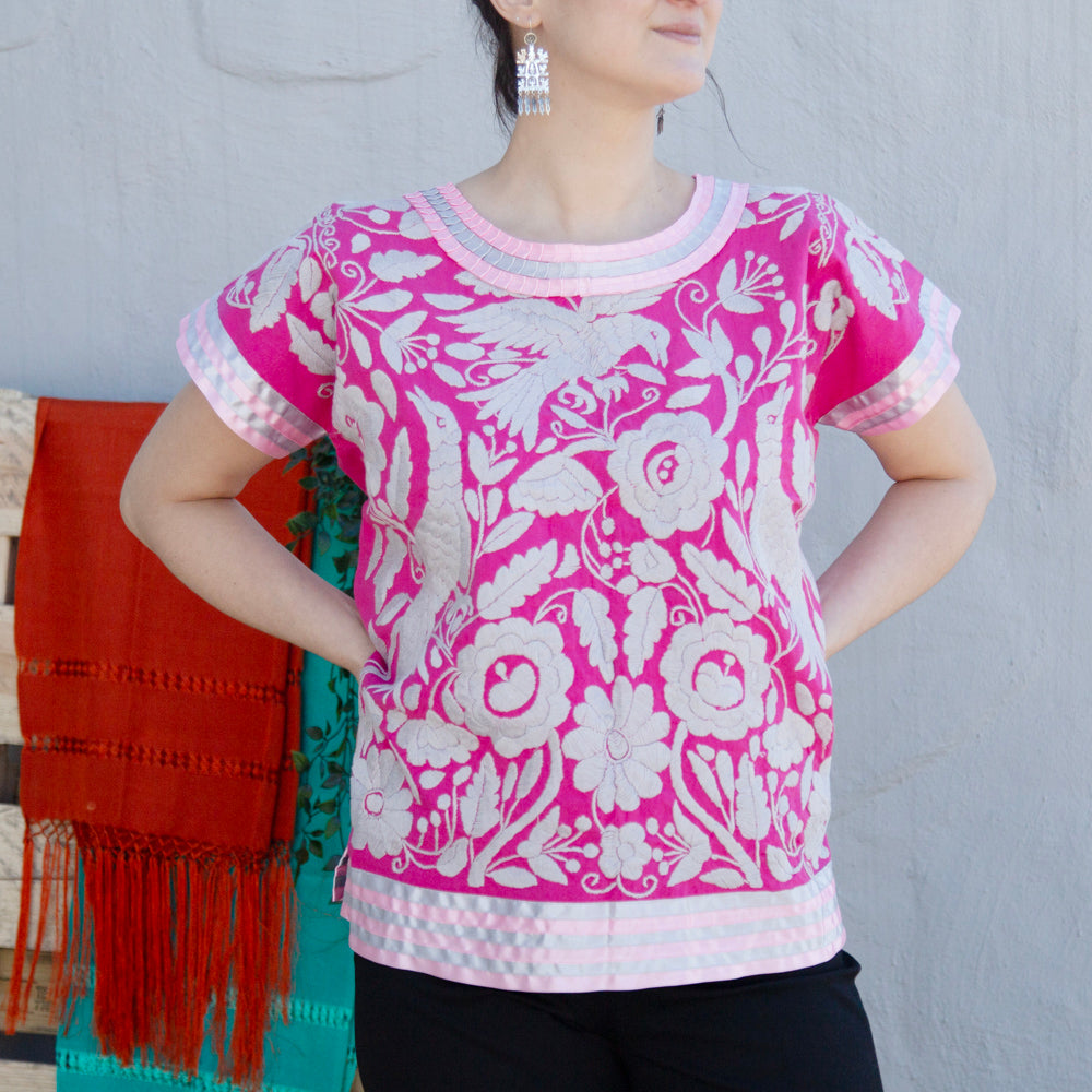 Flor Sagrada Embroidered Blouse