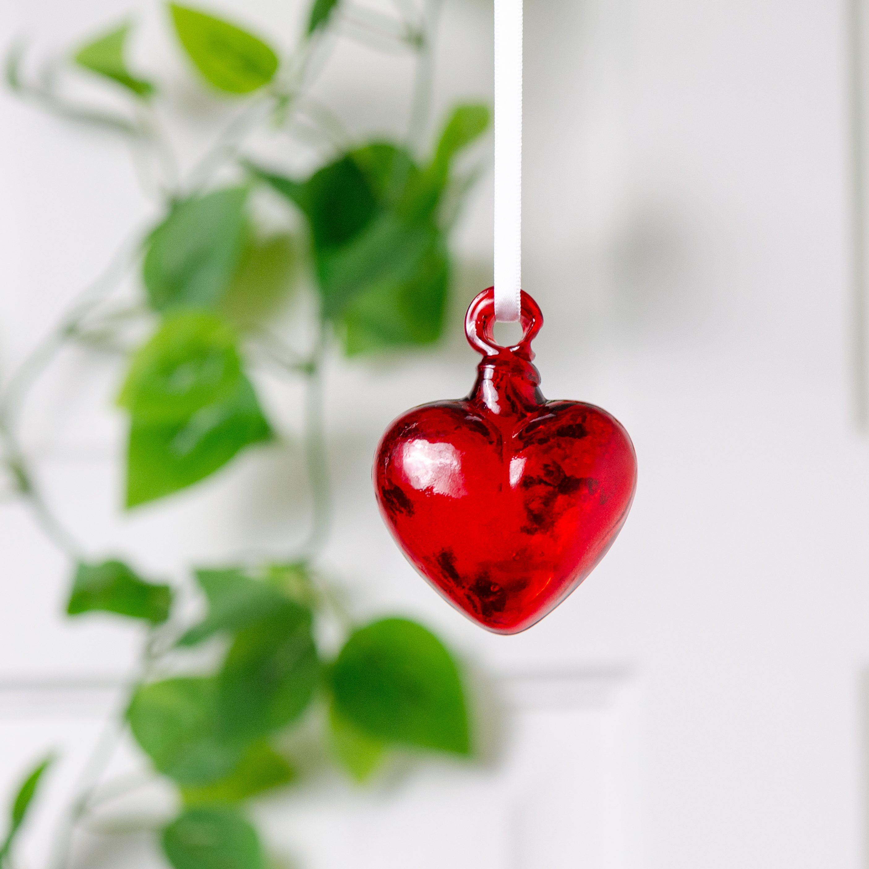 Tonalá Solid Blown Glass Hanging Heart Ornament