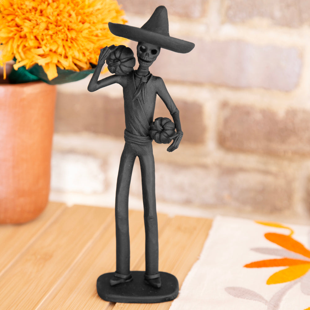 Catrina en Negro from Capula Sculpture