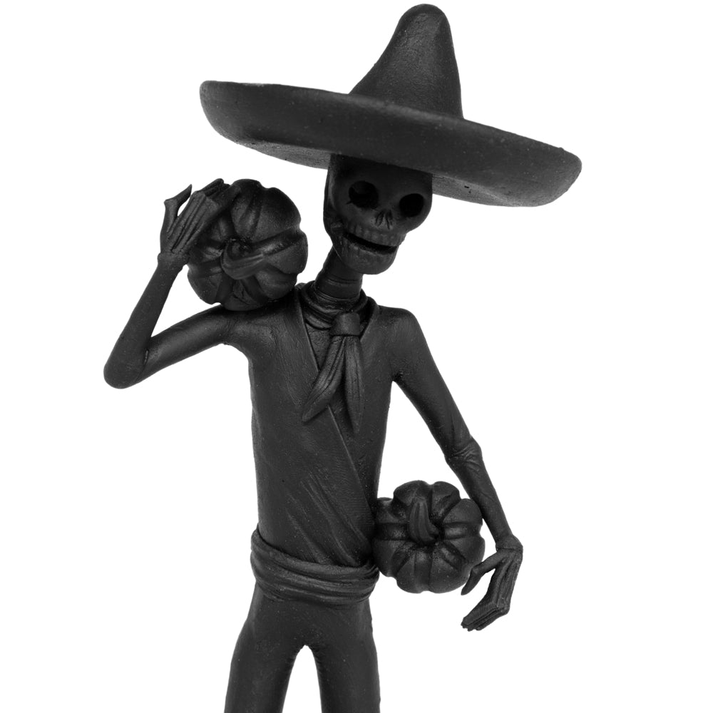 Catrina en Negro from Capula Sculpture