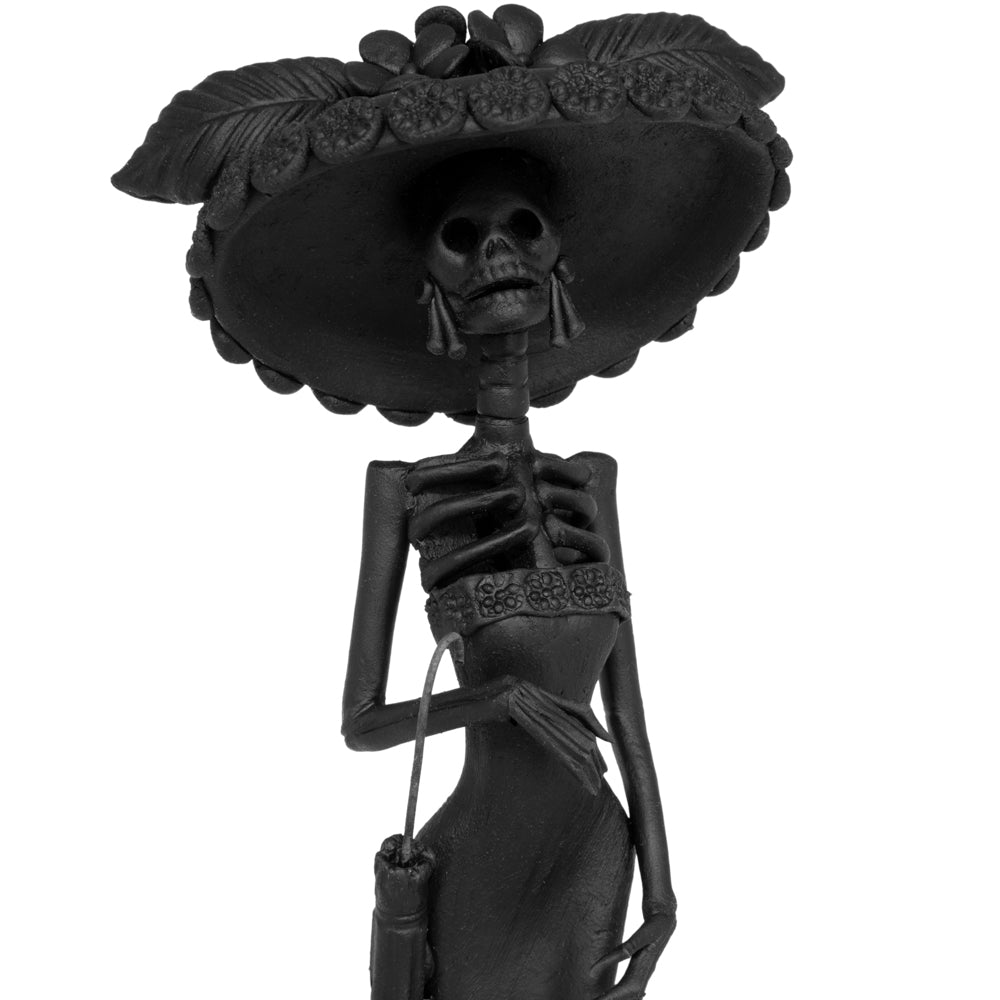 Catrina en Negro from Capula Sculpture