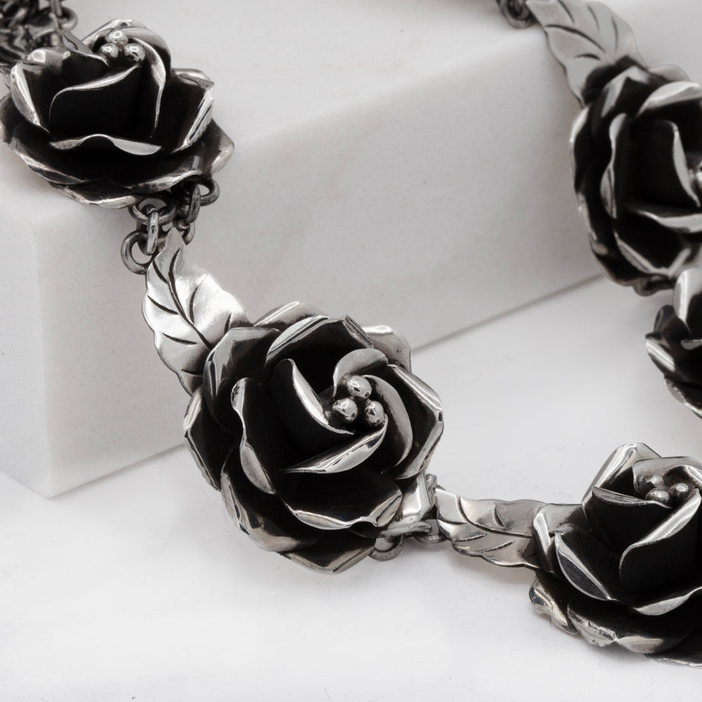 Sterling Silver Rosa Negra Necklace