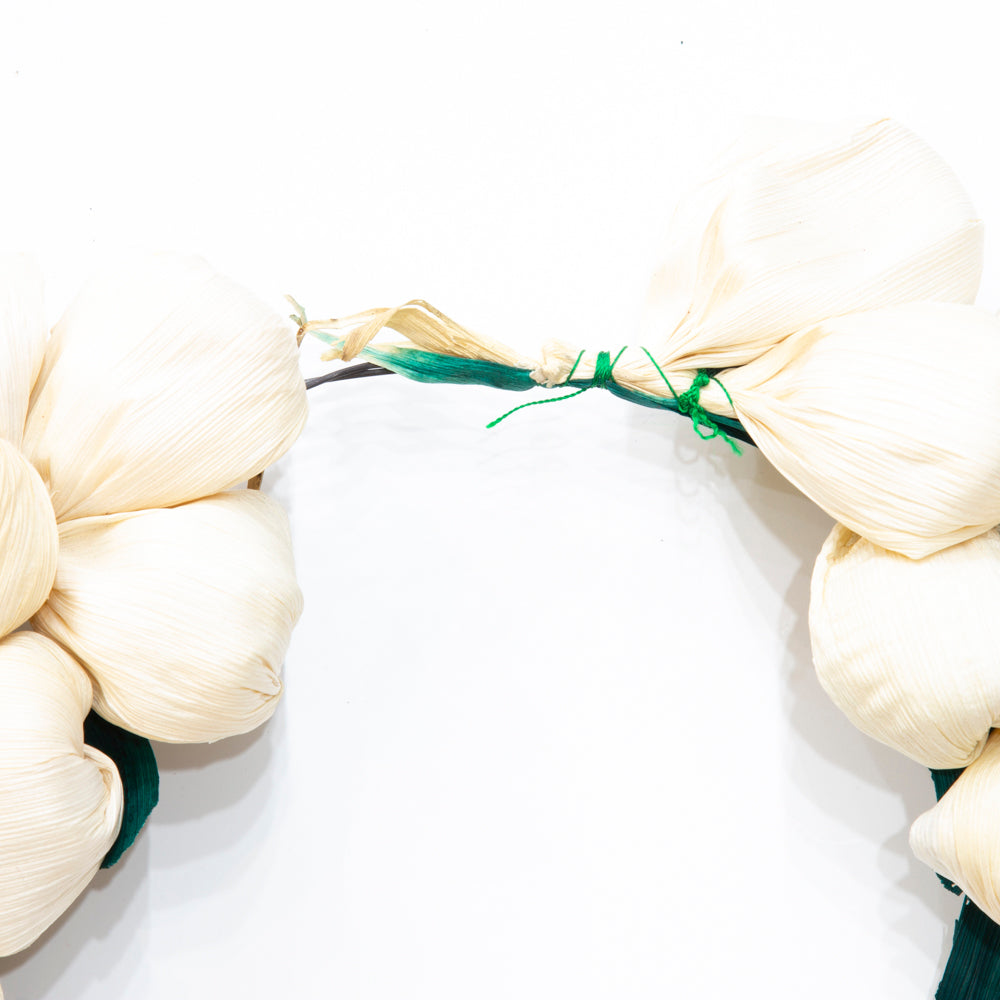 Nochebuena Cornhusk Christmas Wreaths