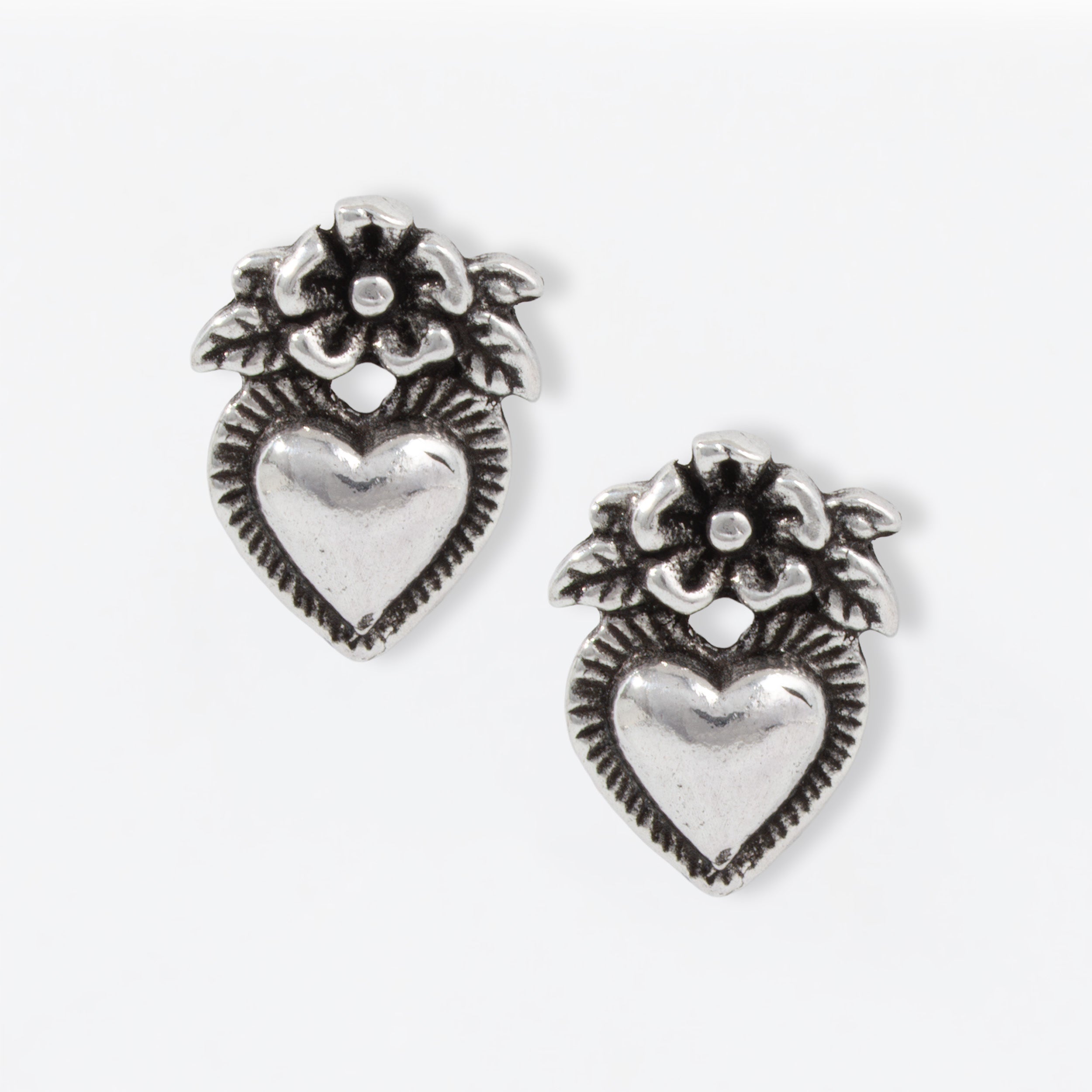 Sterling Silver Corazón de Flor Earrings