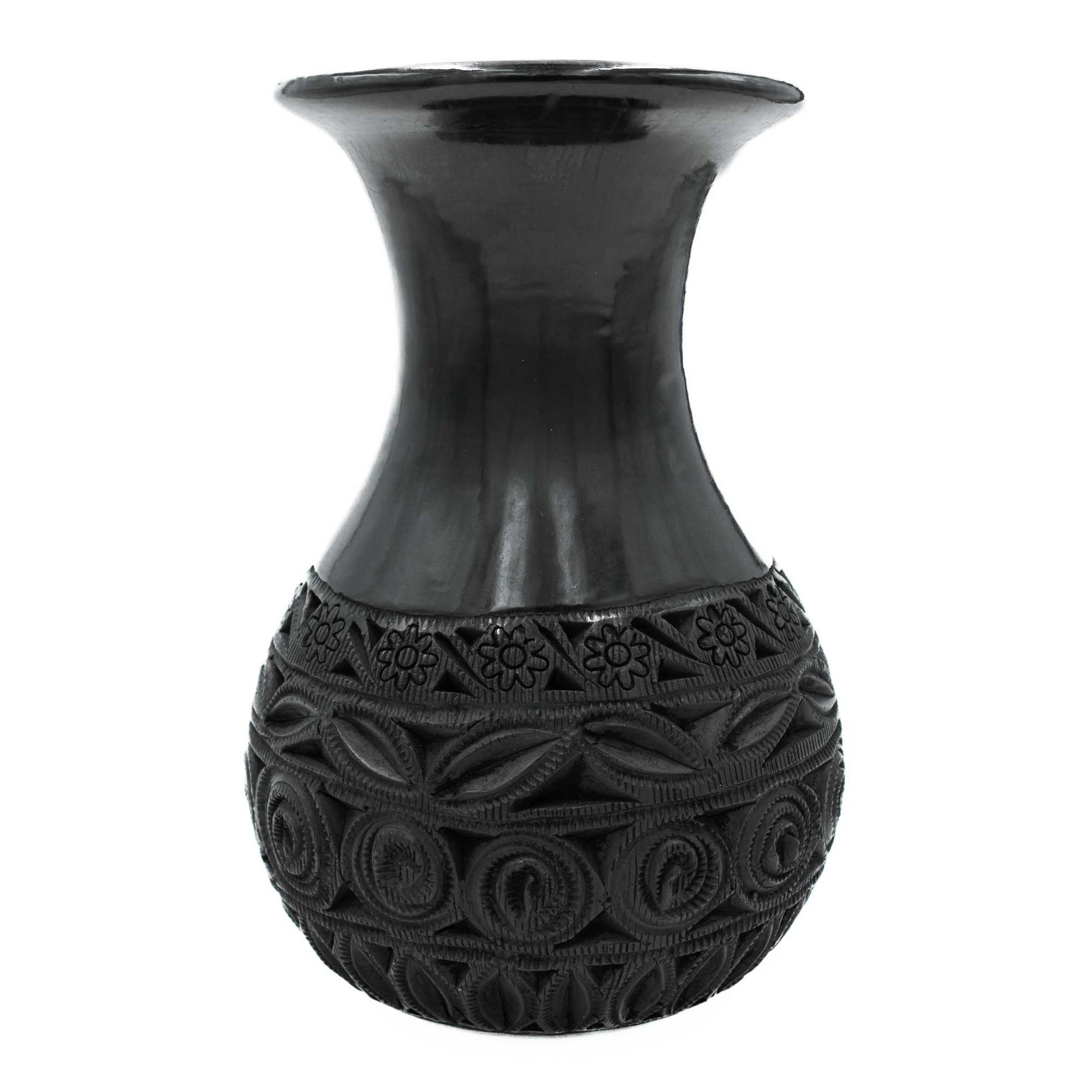 Barro Negro Short Longneck Decorative Vase