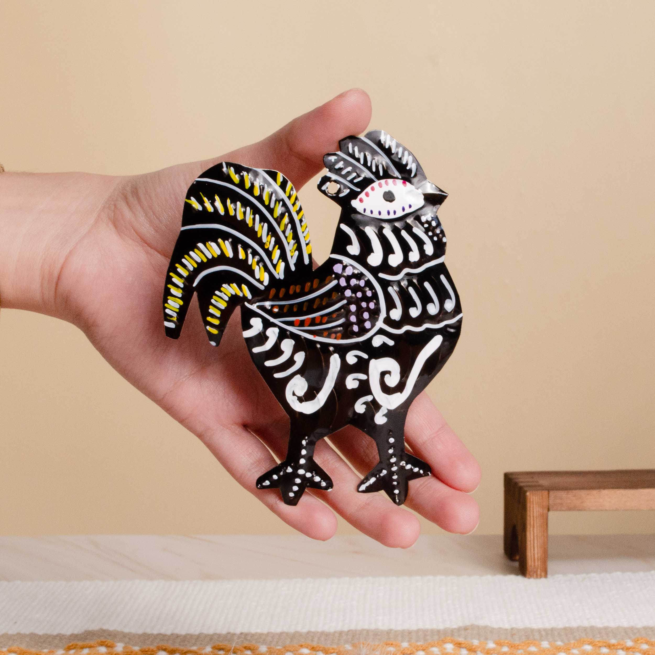 Gallito Tin Art Wall Decor