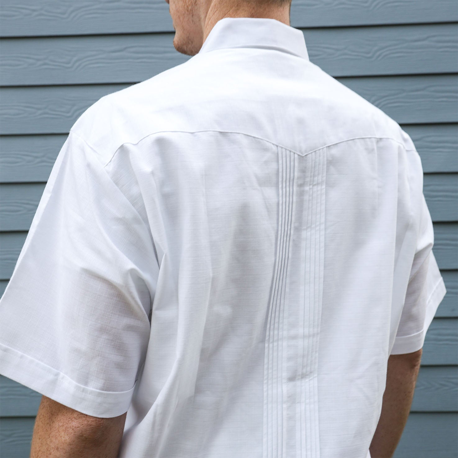 Blues Short Sleeve Embroidered Guayabera
