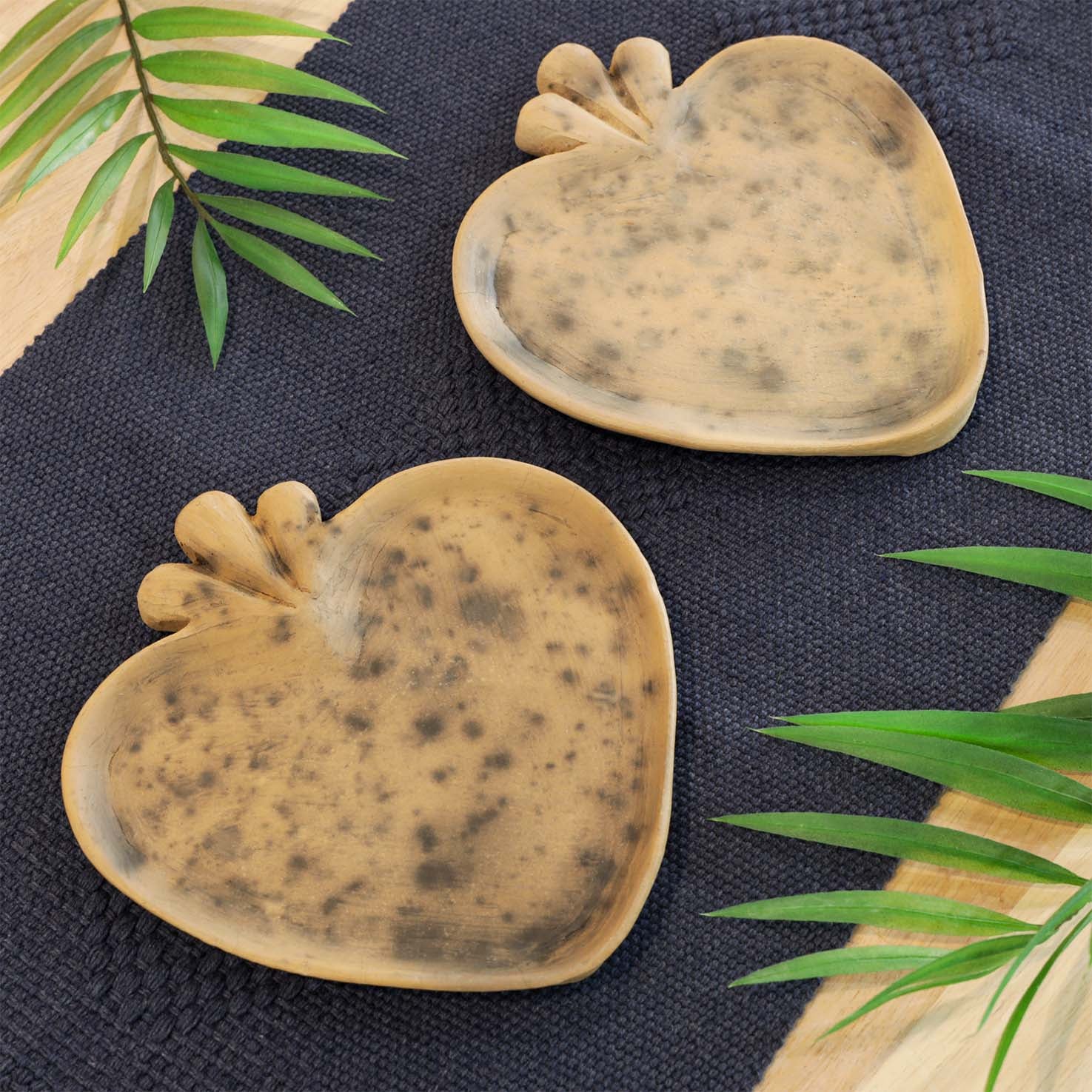 Corazón de Atzompa Clay Heart Serving Plate