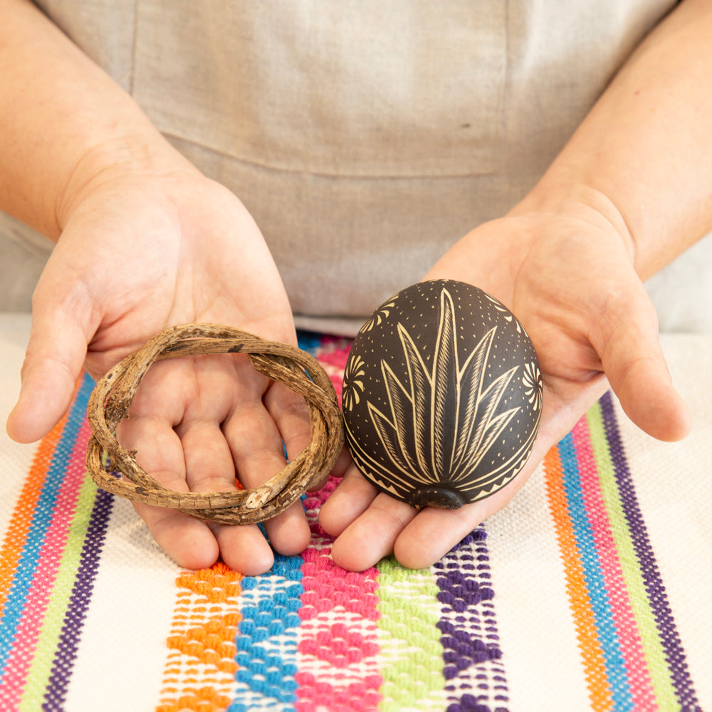 Agave Hand-Carved Jicara with Base