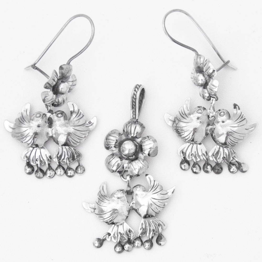 Sterling Silver Pajaritos con Flores Mazahua Earrings & Pendant Set