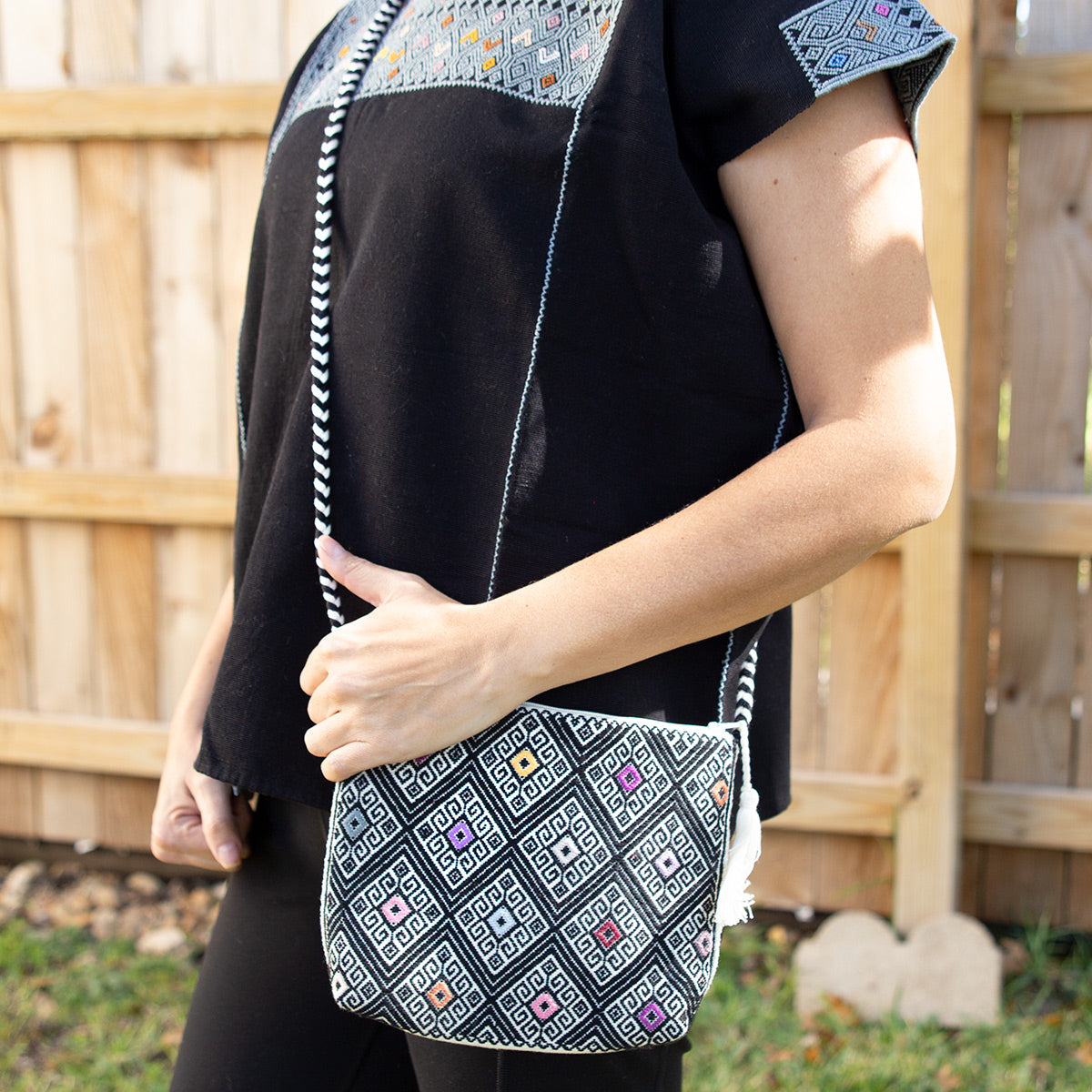 Larráinzar Telar Woven Crossbody Bag