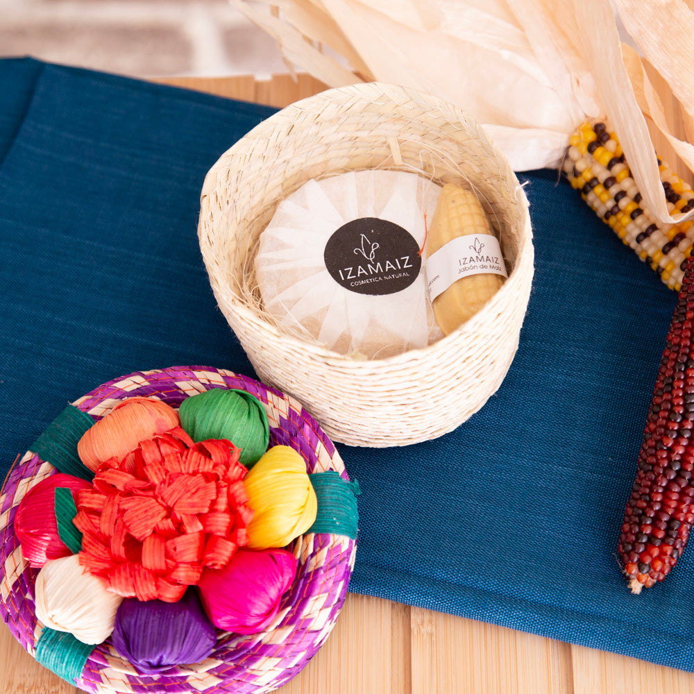 Mis Tortillas Artisanal Soap Set with Decorative Tortillero