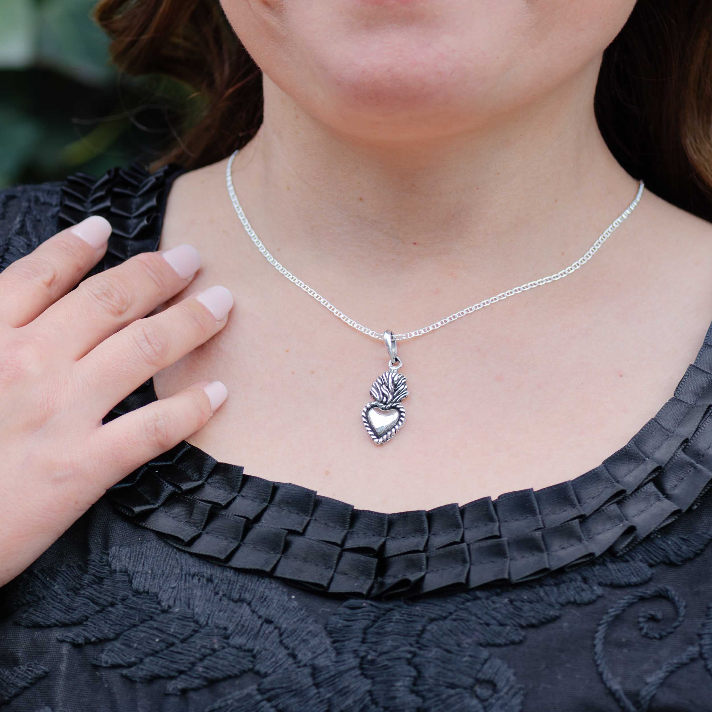 Sterling Silver Corazón Alumbroso Pendant