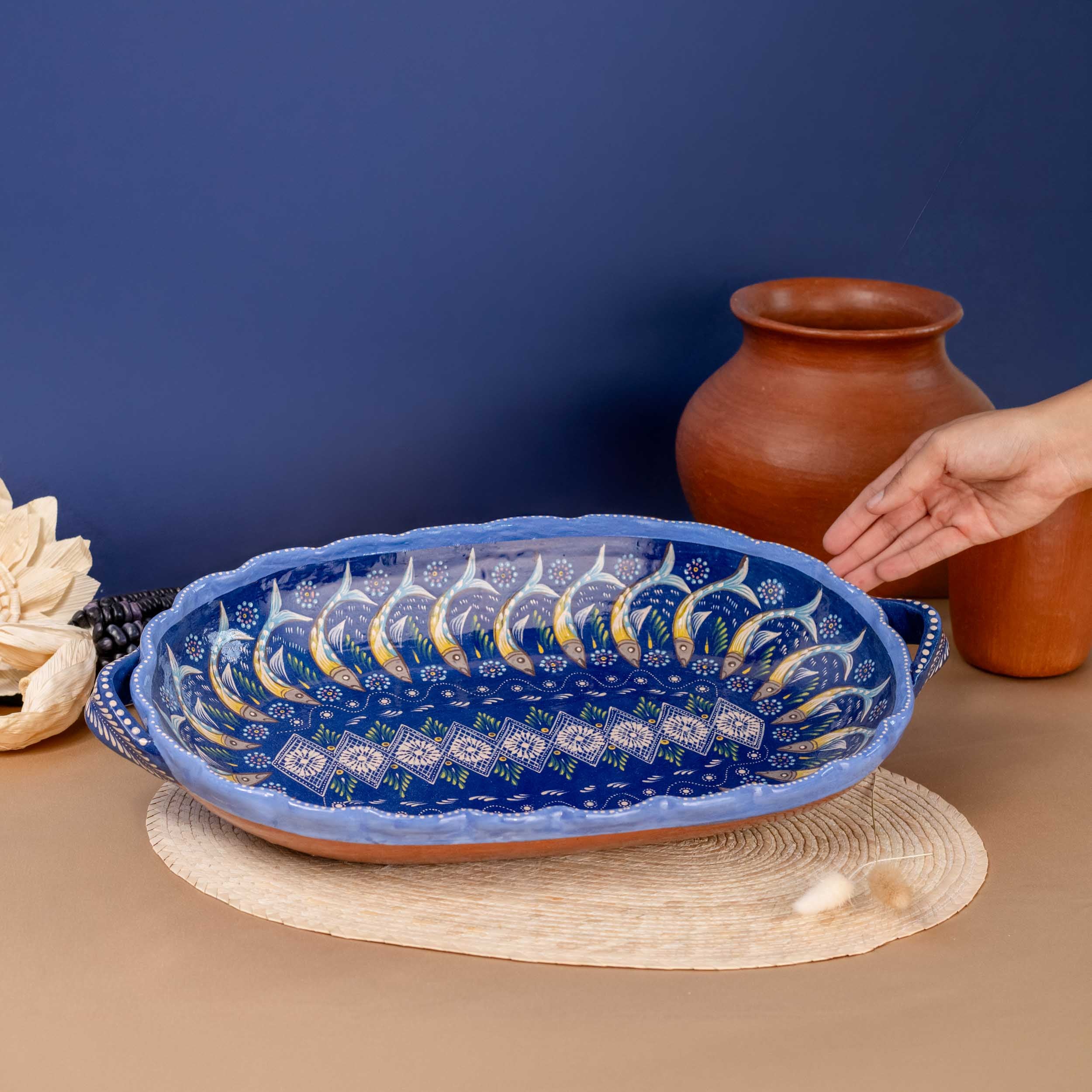 Peces de Capula Twisting Rim Rectangular Tray