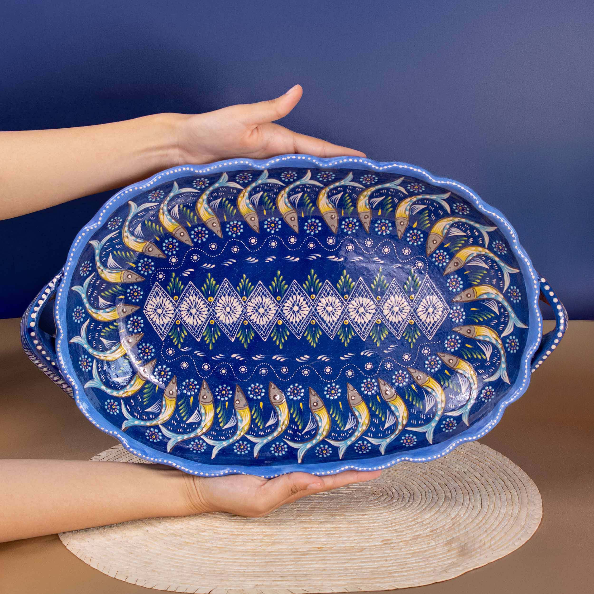 Peces de Capula Twisting Rim Rectangular Tray