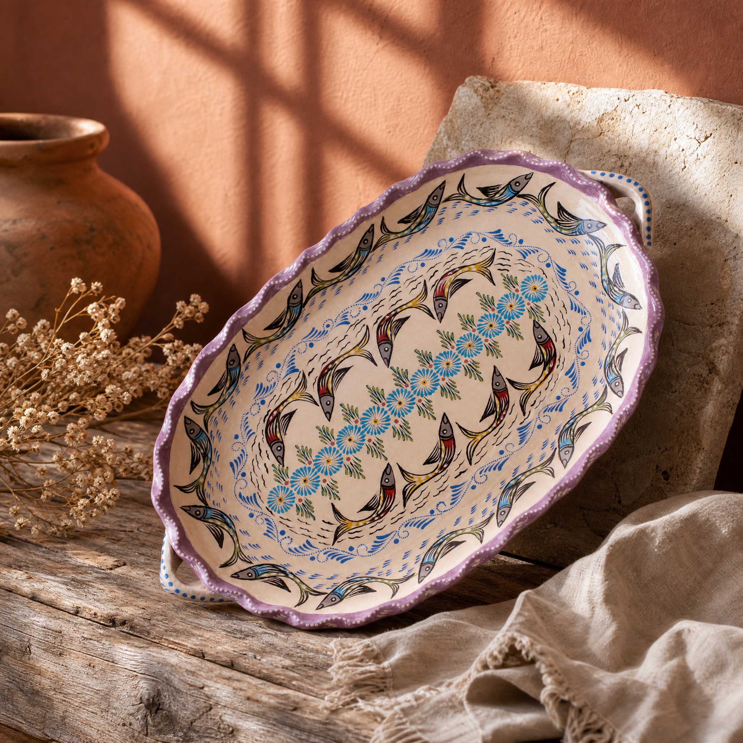 Peces de Capula Twisting Rim Rectangular Tray