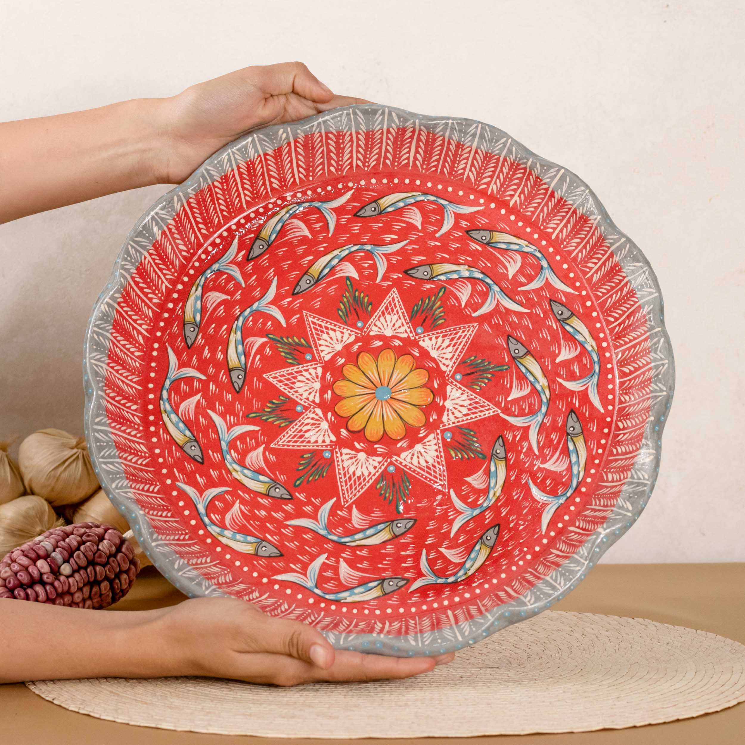 Peces de Capula 13" Scalloped Serving Platter