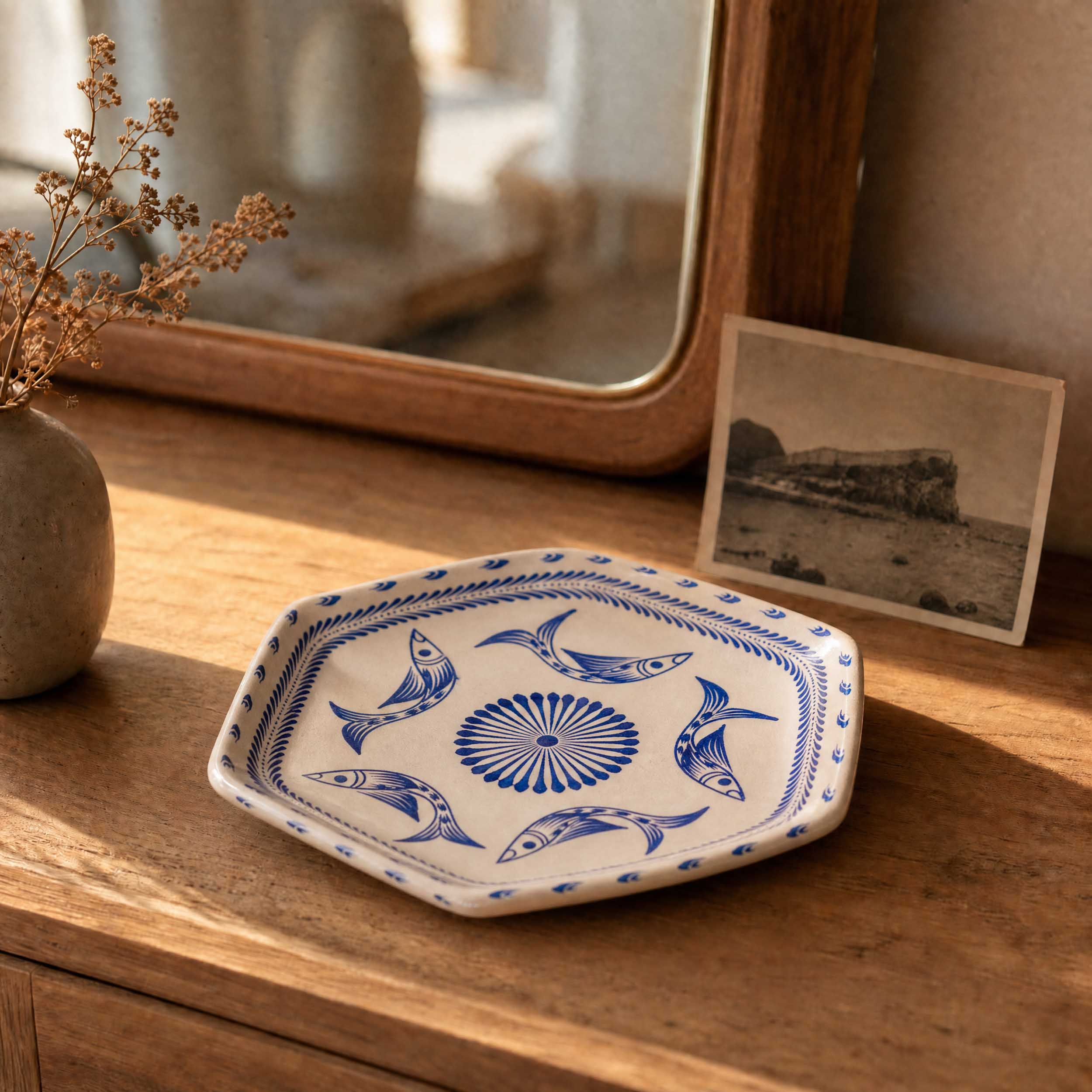 Peces de Capula Hexagonal Dinner Plate