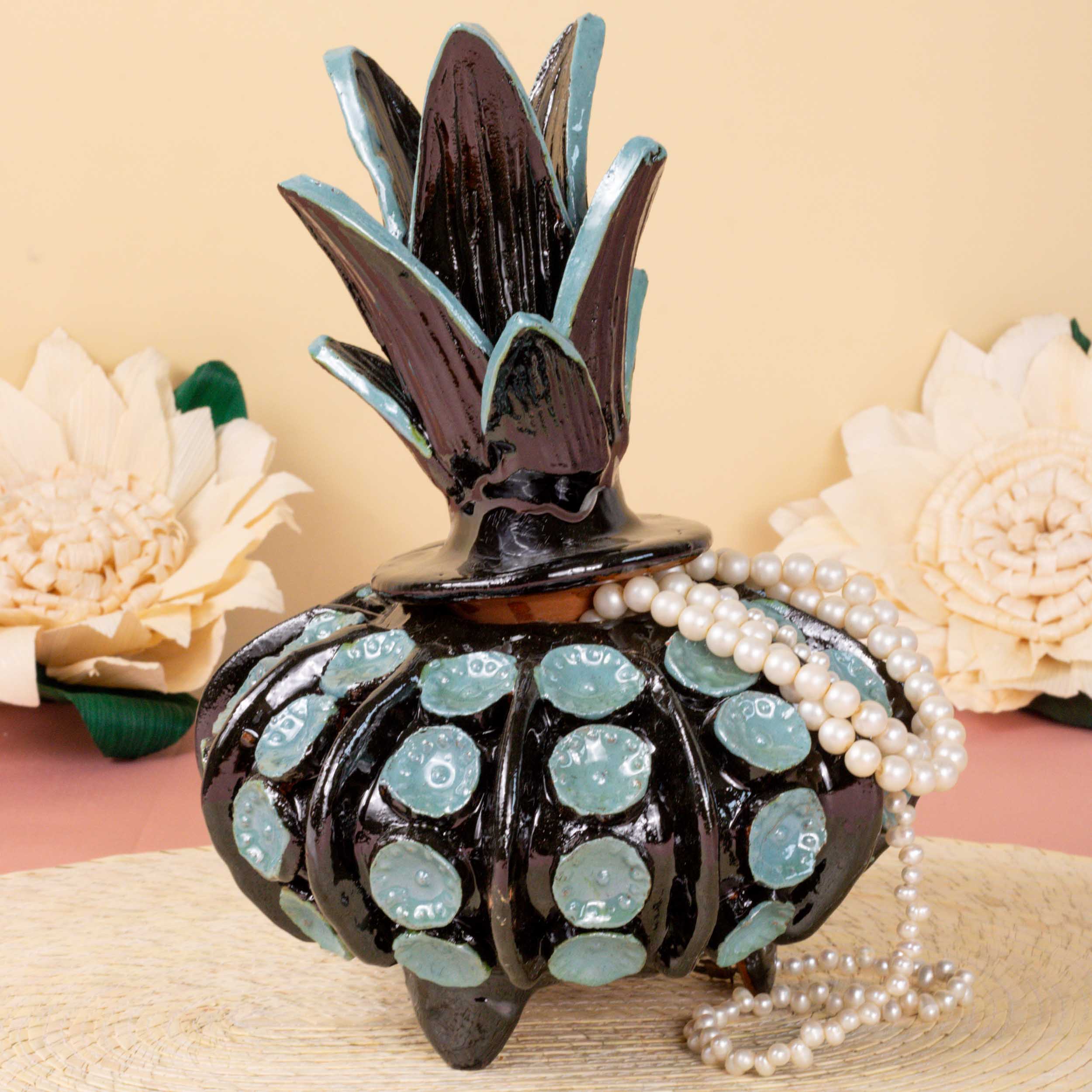 Piña Húngara Wide 10" Decorative Pineapple Sculpture