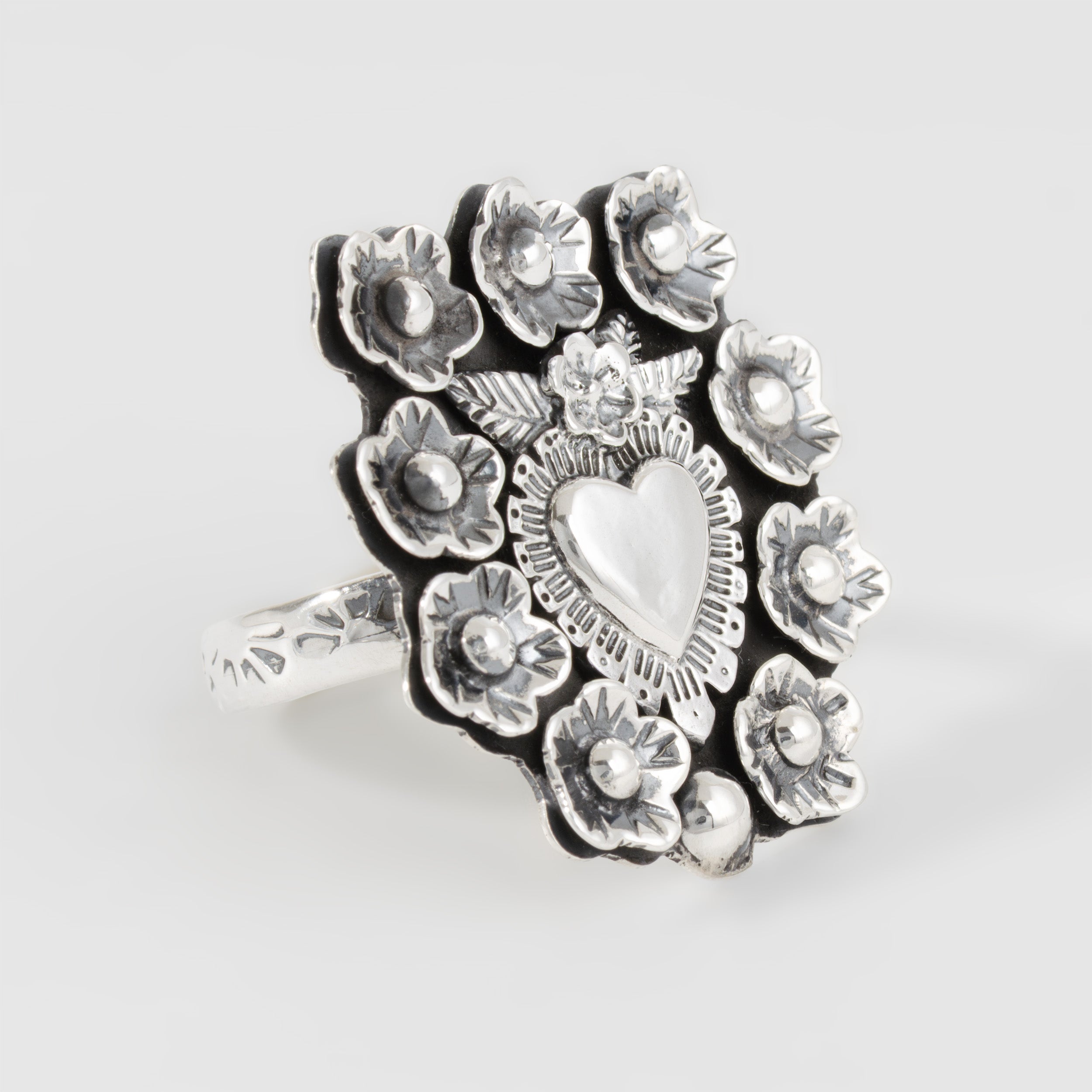 Sterling Silver Corazón Sagrado Garden Ring