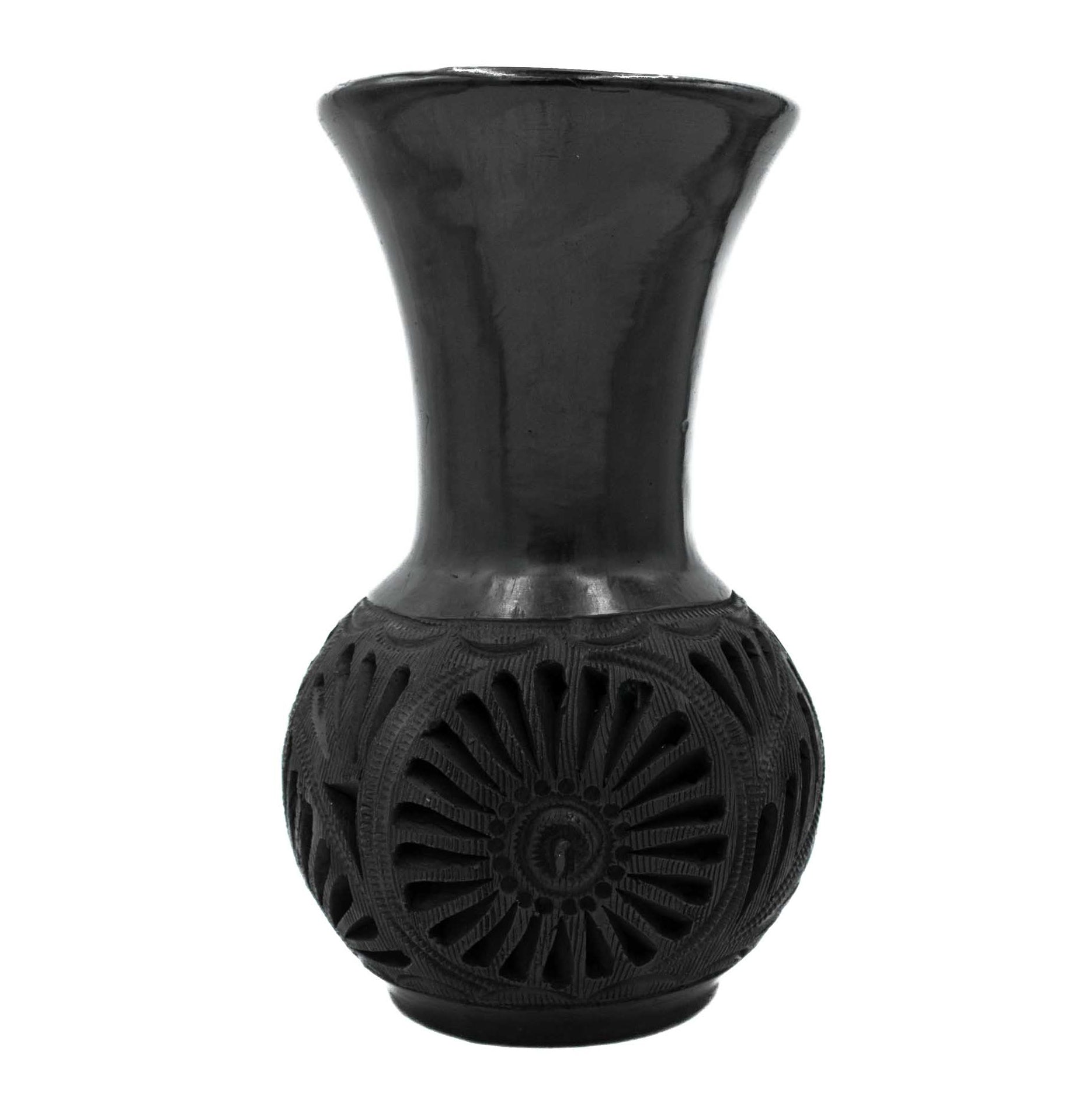 Cartuchero Barro Negro Short Decorative Carved Vase