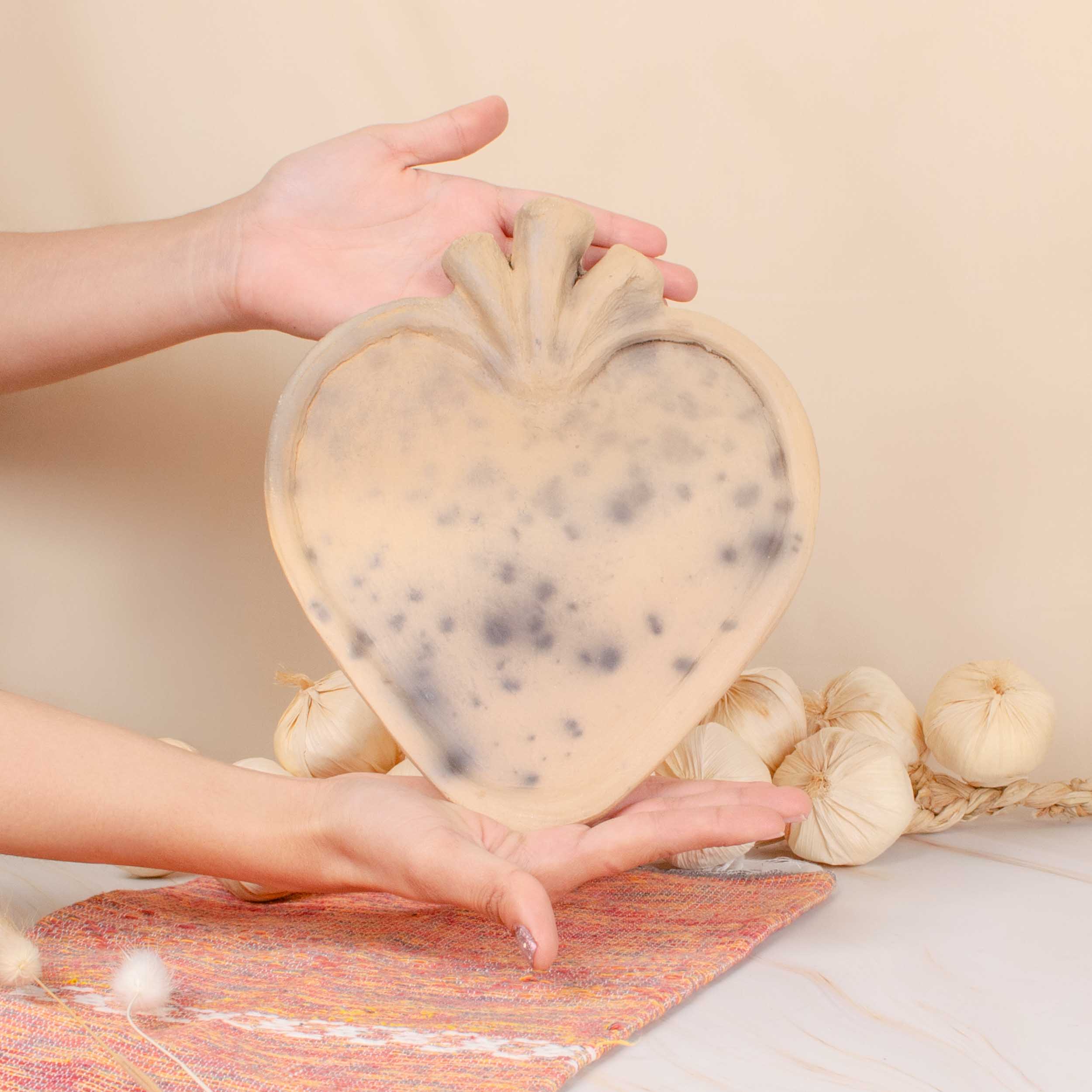Corazón de Atzompa Clay Heart Serving Plate