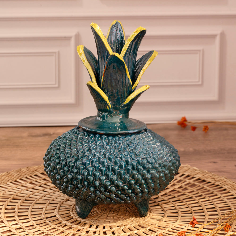 Piña Húngara Wide 10" Decorative Pineapple Sculpture