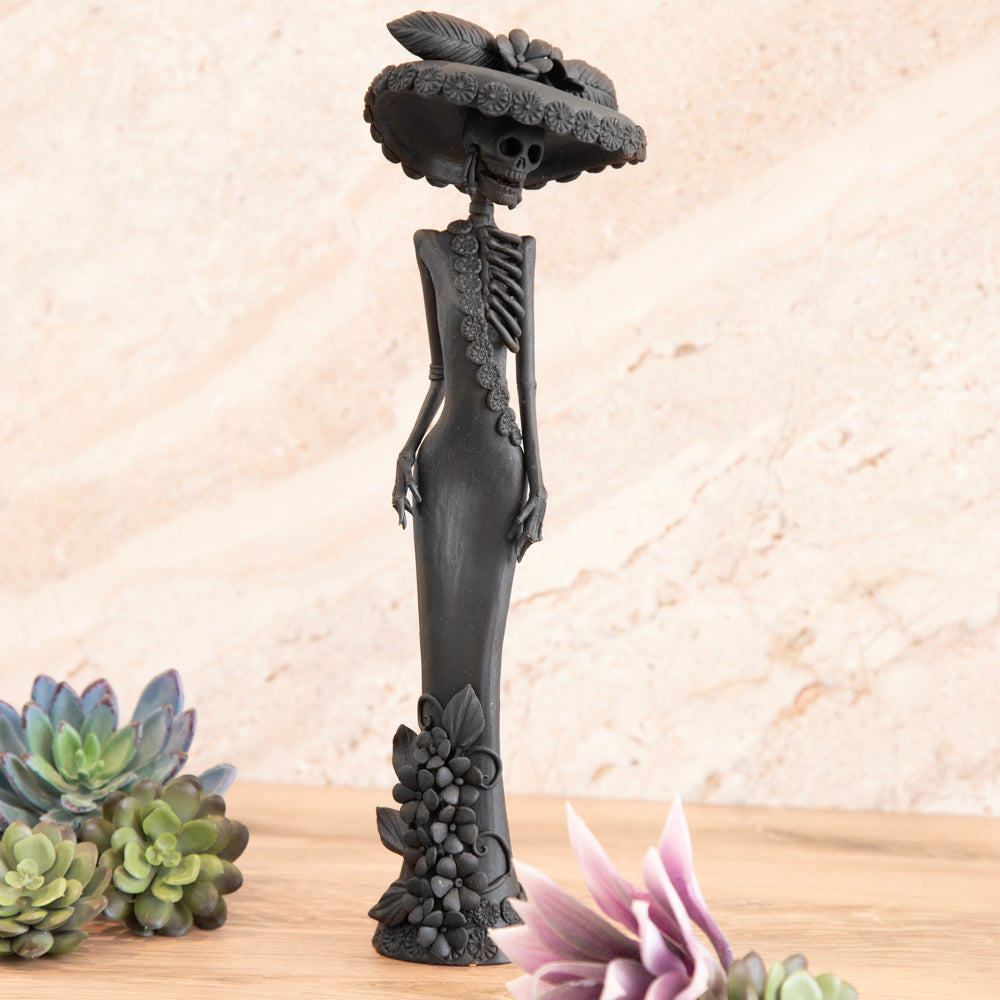 Tall Catrina en Negro From Capula Clay Sculpture