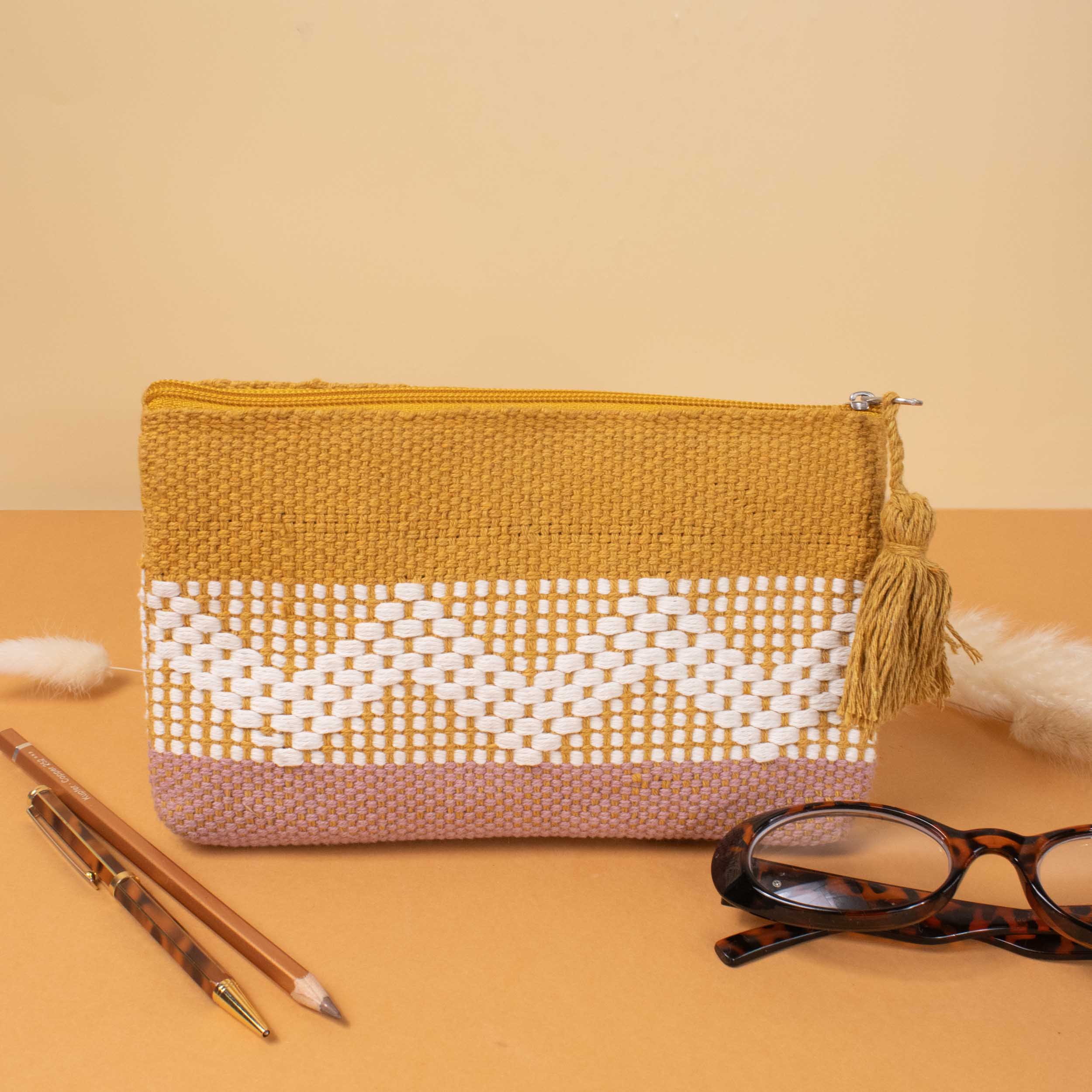Telar Woven Glasses Cover