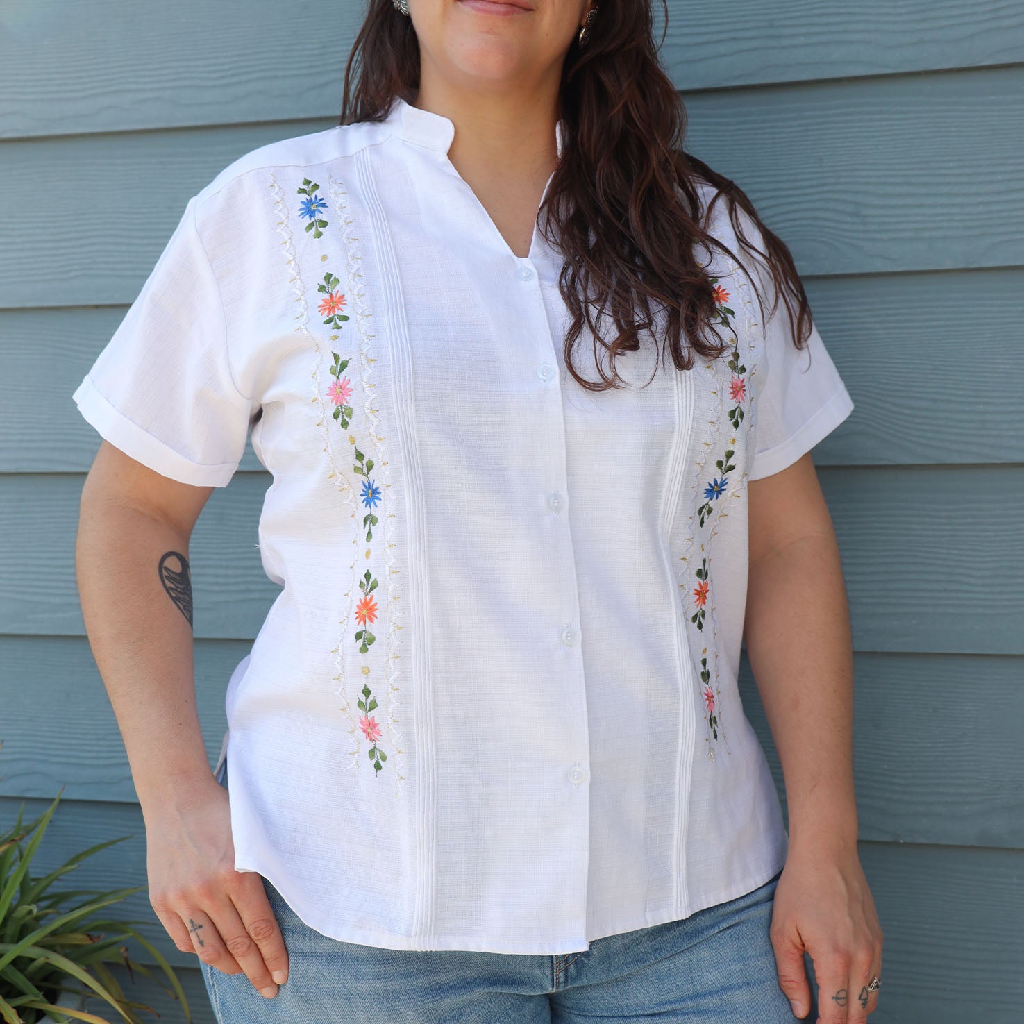 Blanca Short Sleeve Embroidered Woman Guayabera