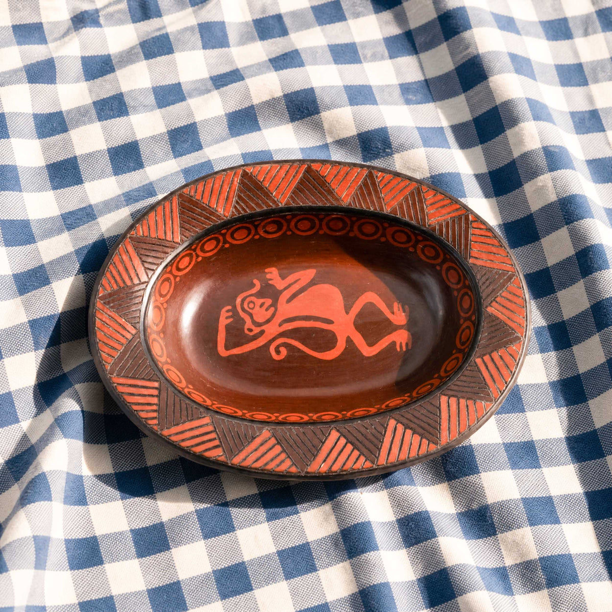 Zinapécuaro Monkey Negative Imprint Ceramic Platter