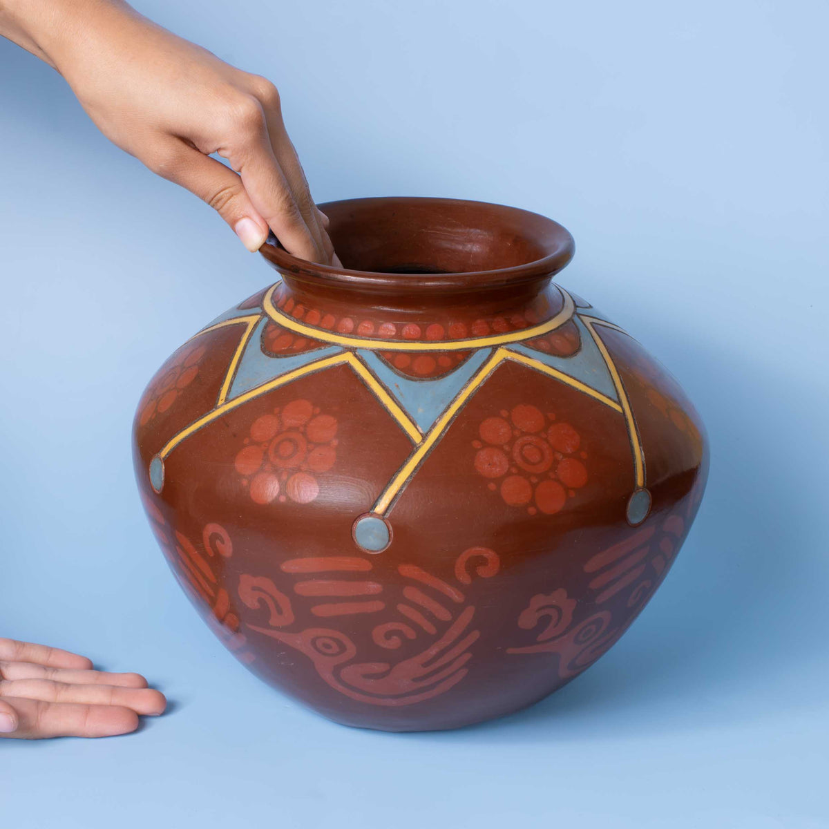 Zinapécuaro Lodo Rojo Hand-Painted Ceramic Vase