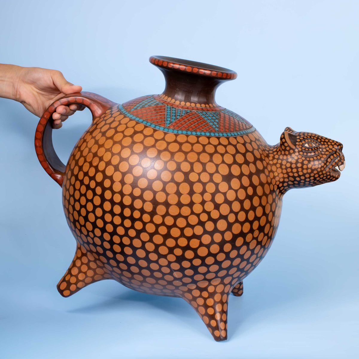 Zinapécuaro Large Jaguar Ceramic Vase