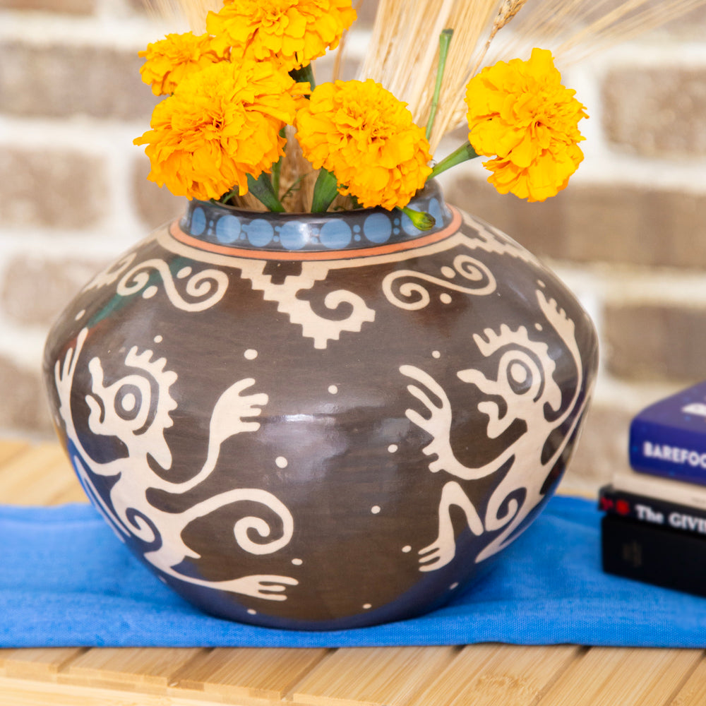 Zinapécuaro Criaturas Hand-Painted Ceramic Vase