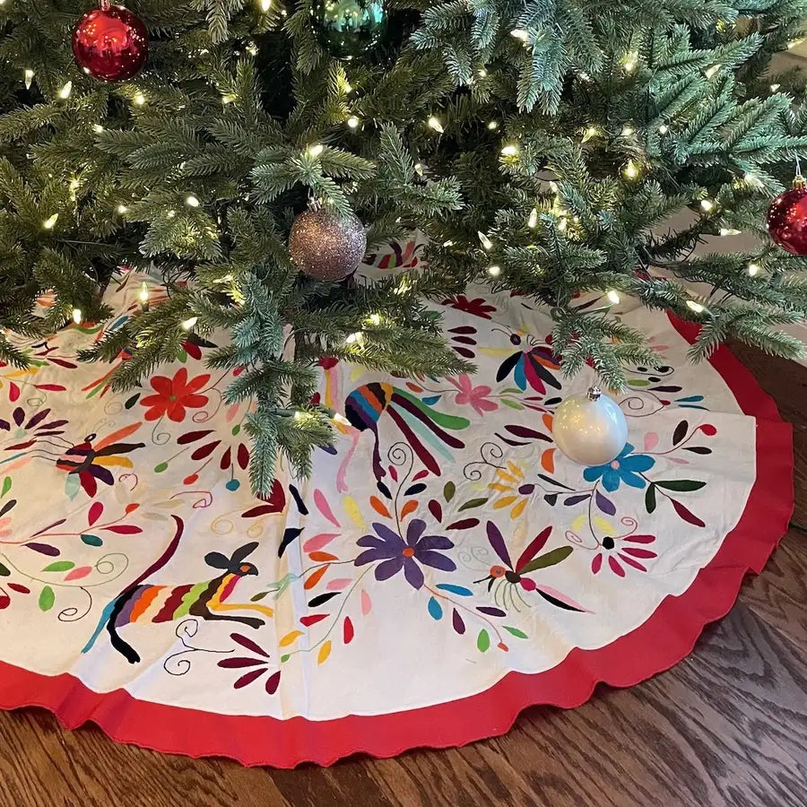 Otomí Embroidered Christmas Tree Skirt