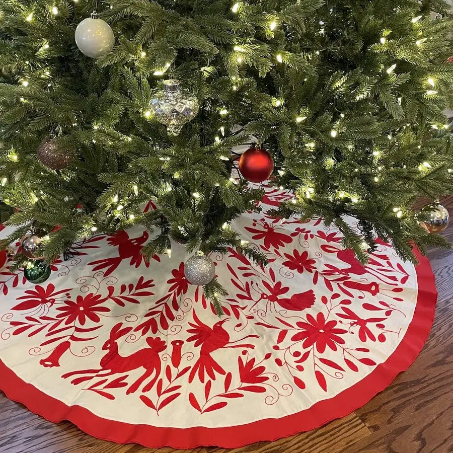 Otomí Embroidered Christmas Tree Skirt